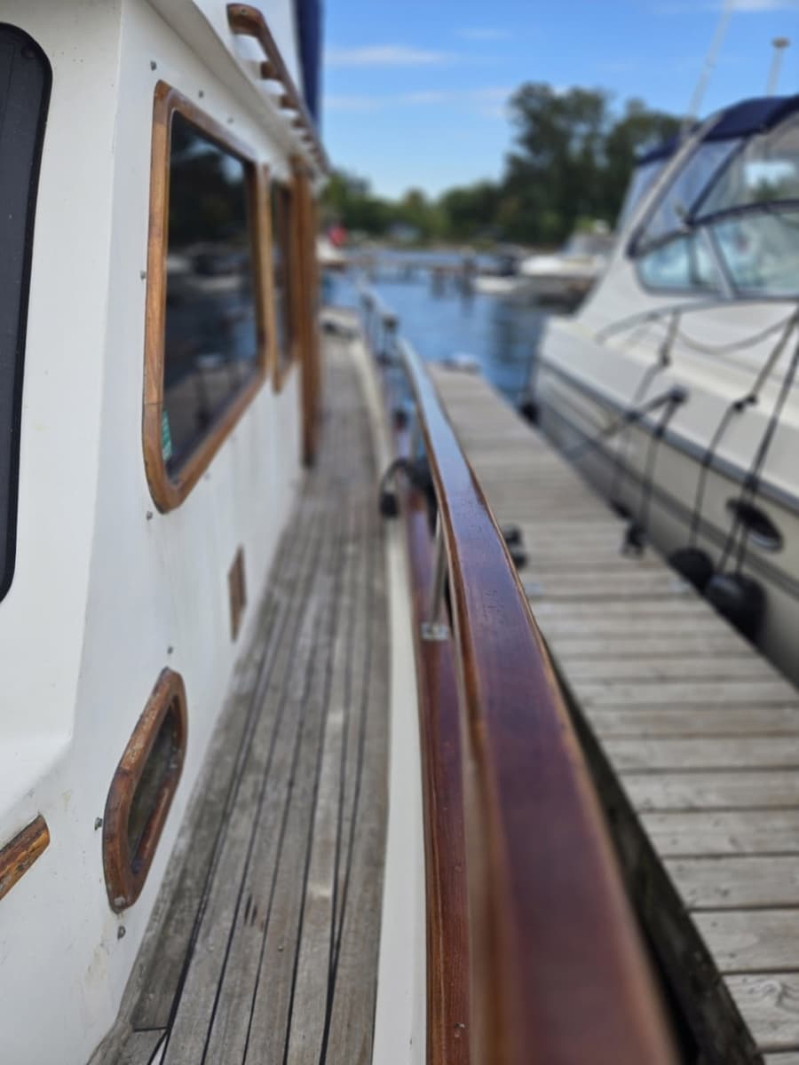 1979 Ocean Alexander 40 Double Cabin - Photo 9