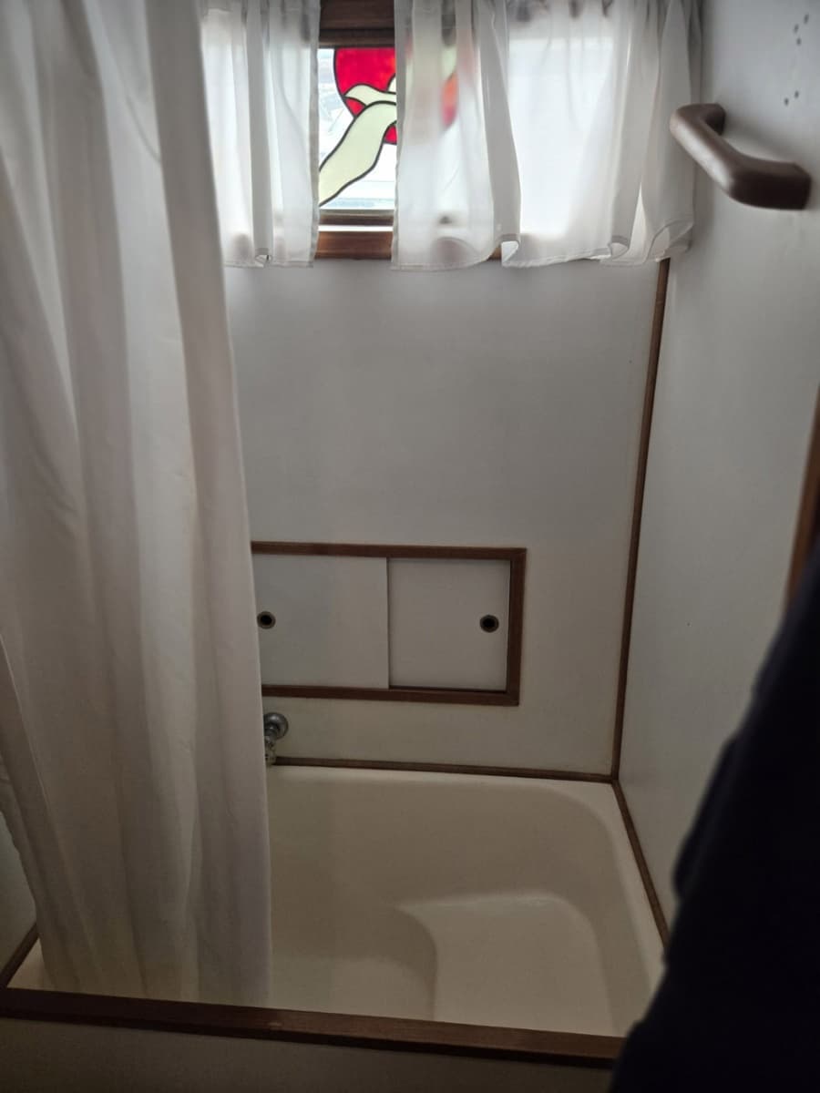 1979 Ocean Alexander 40 Double Cabin - Photo 38
