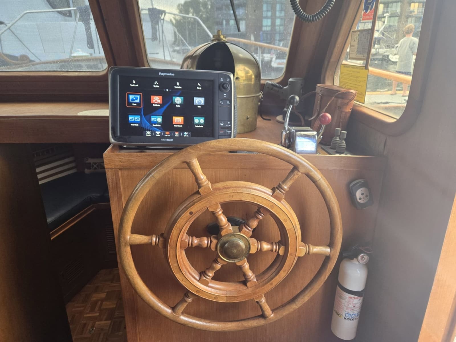 1979 Ocean Alexander 40 Double Cabin - Photo 20