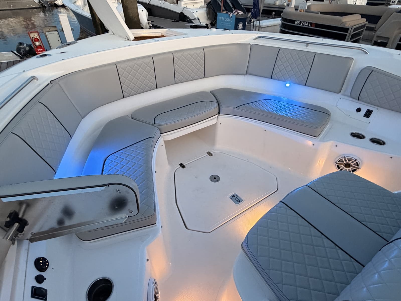2022 Pursuit S378 - Photo 12