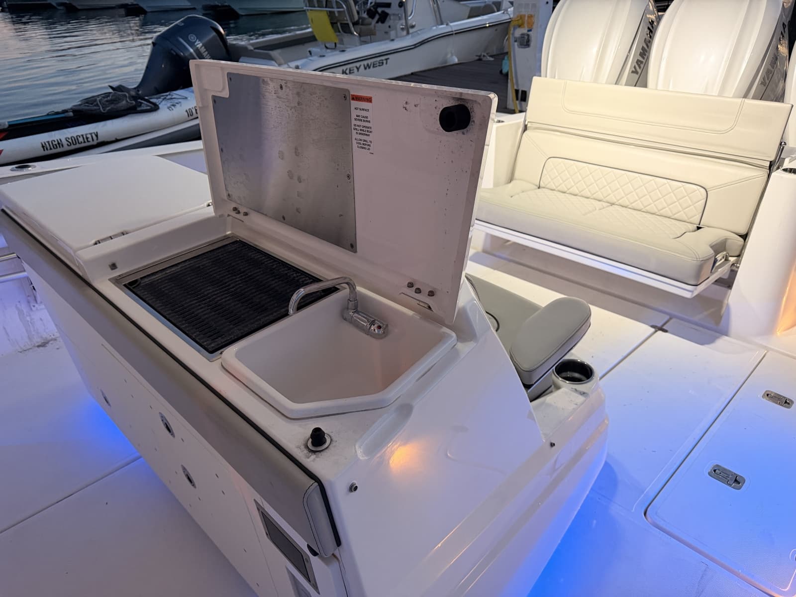 2022 Pursuit S378 - Photo 17