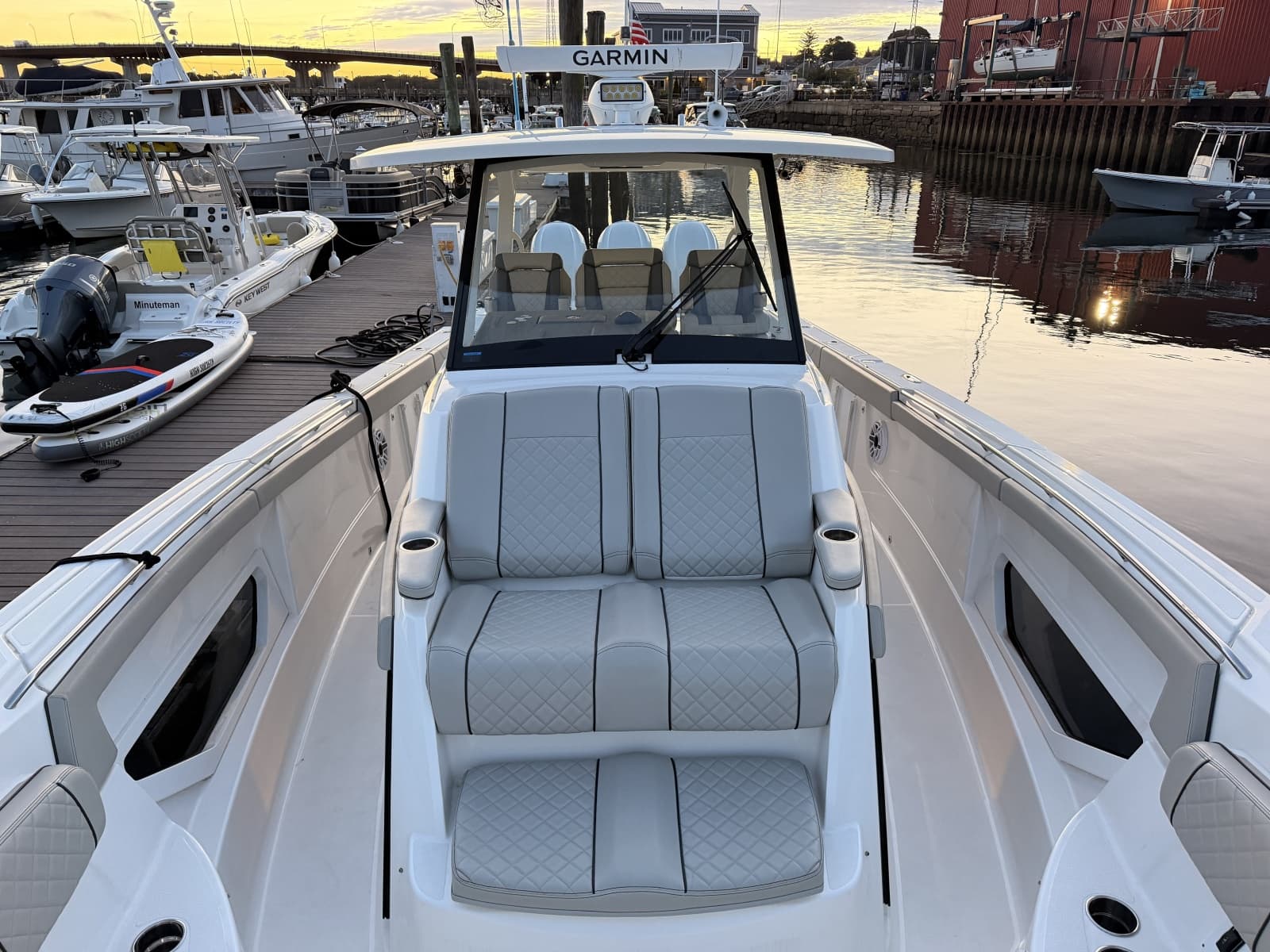 2022 Pursuit S378 - Photo 7