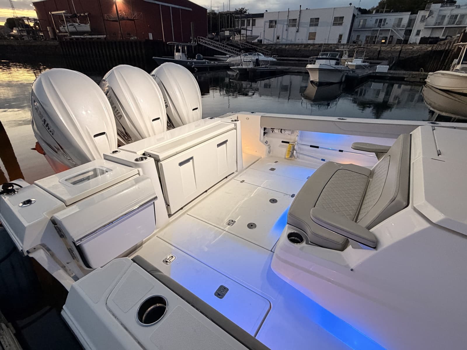 2022 Pursuit S378 - Photo 22