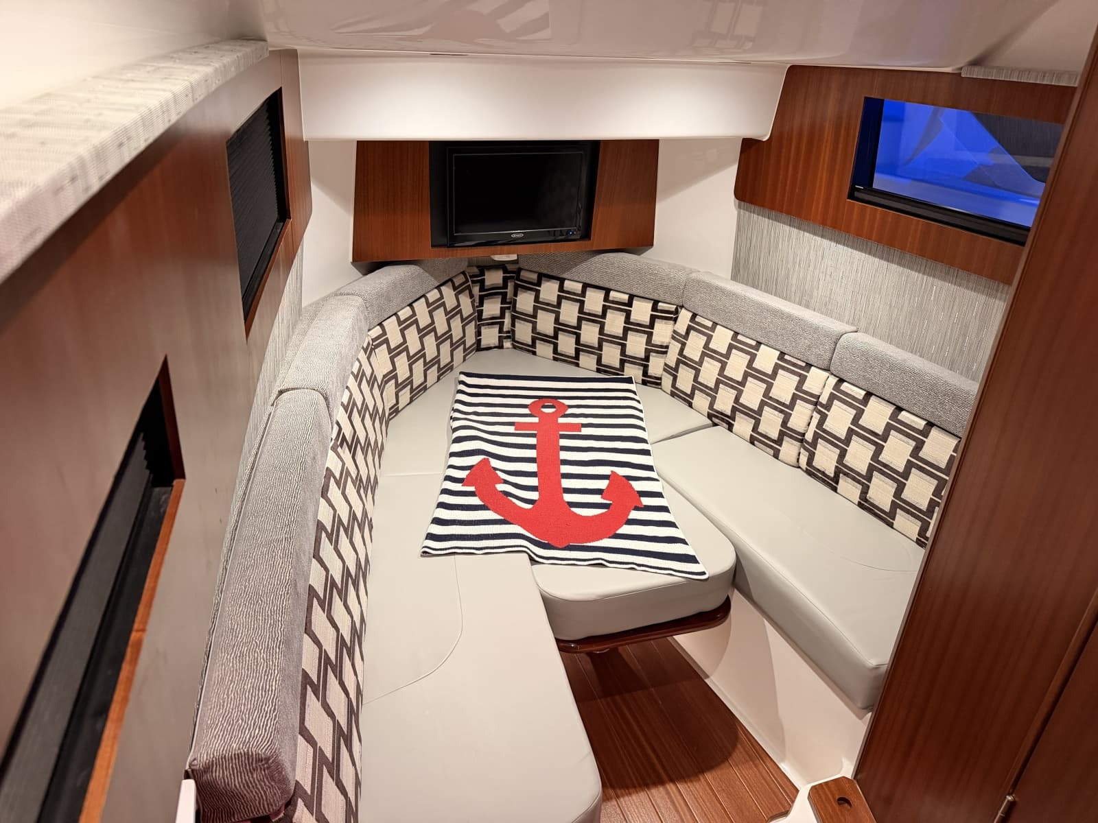 2022 Pursuit S378 - Photo 46