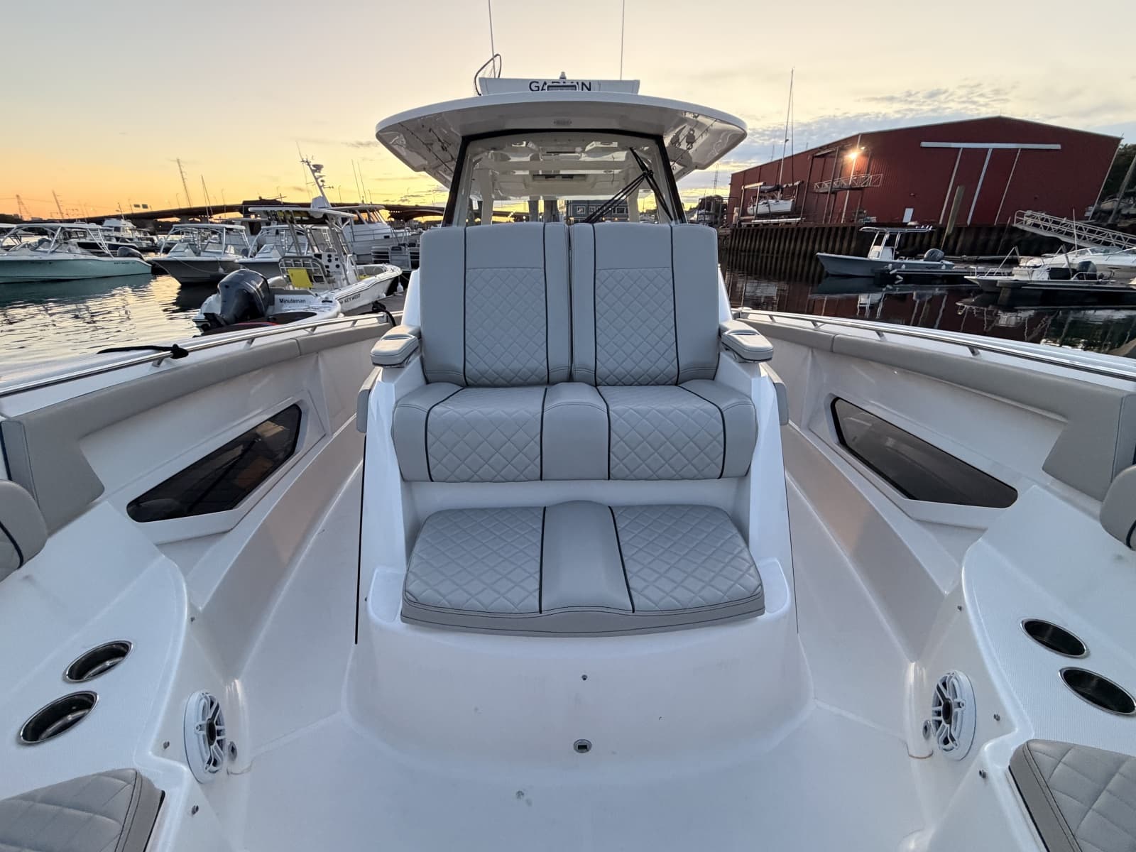 2022 Pursuit S378 - Photo 8