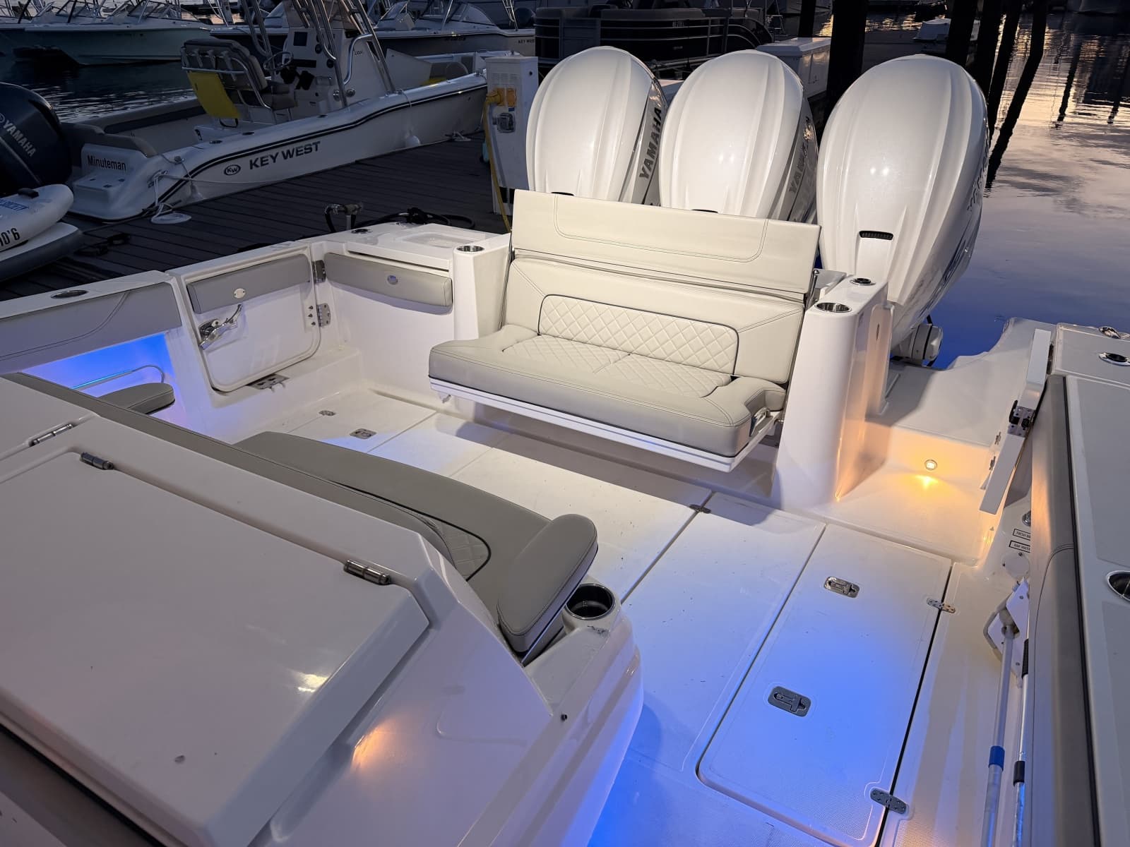 2022 Pursuit S378 - Photo 25