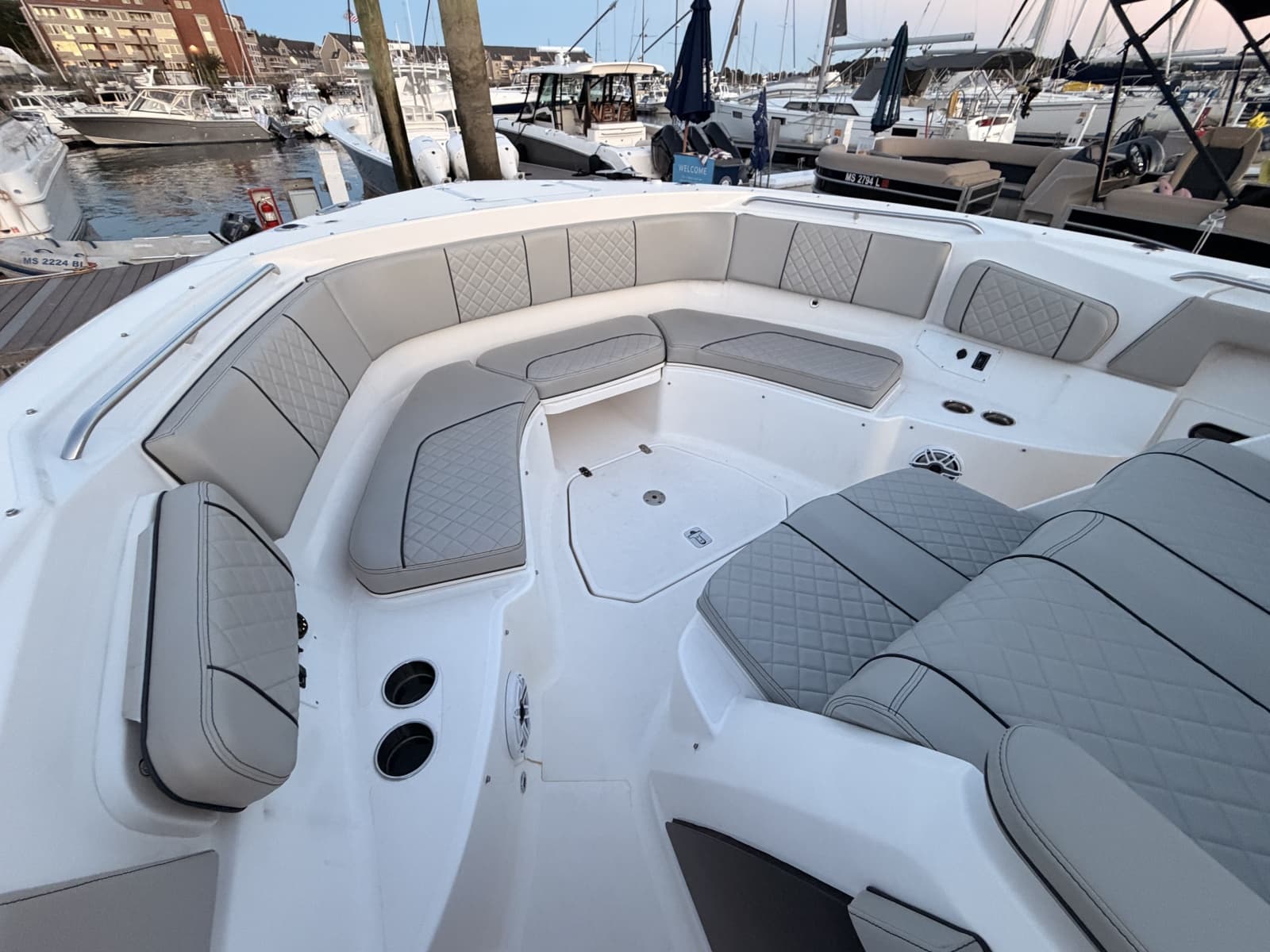 2022 Pursuit S378 - Photo 11