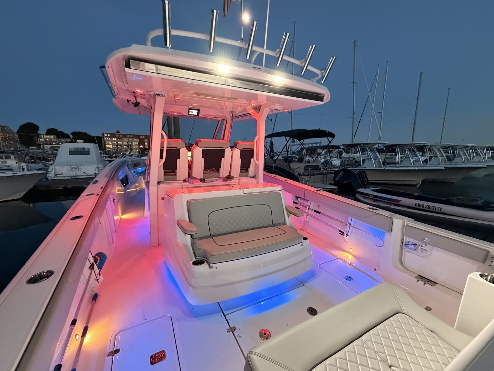 2022 Pursuit S378 - Photo 32