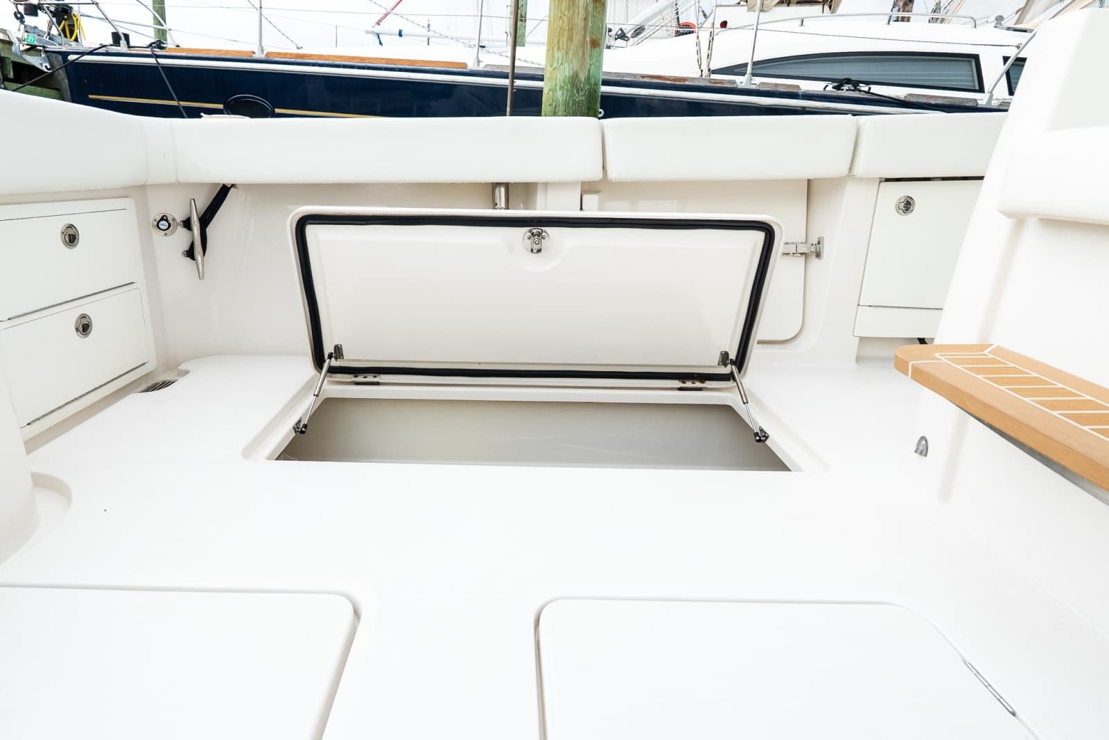 2021 Jupiter 43 - Photo 22