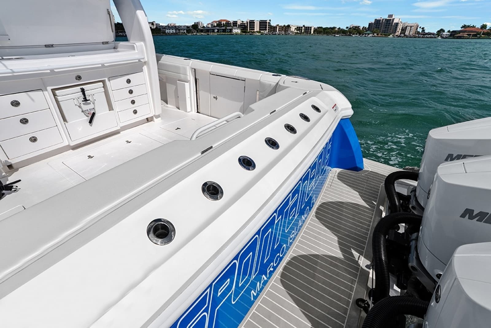 2022 Intrepid 427 Nomad FE - Photo 12