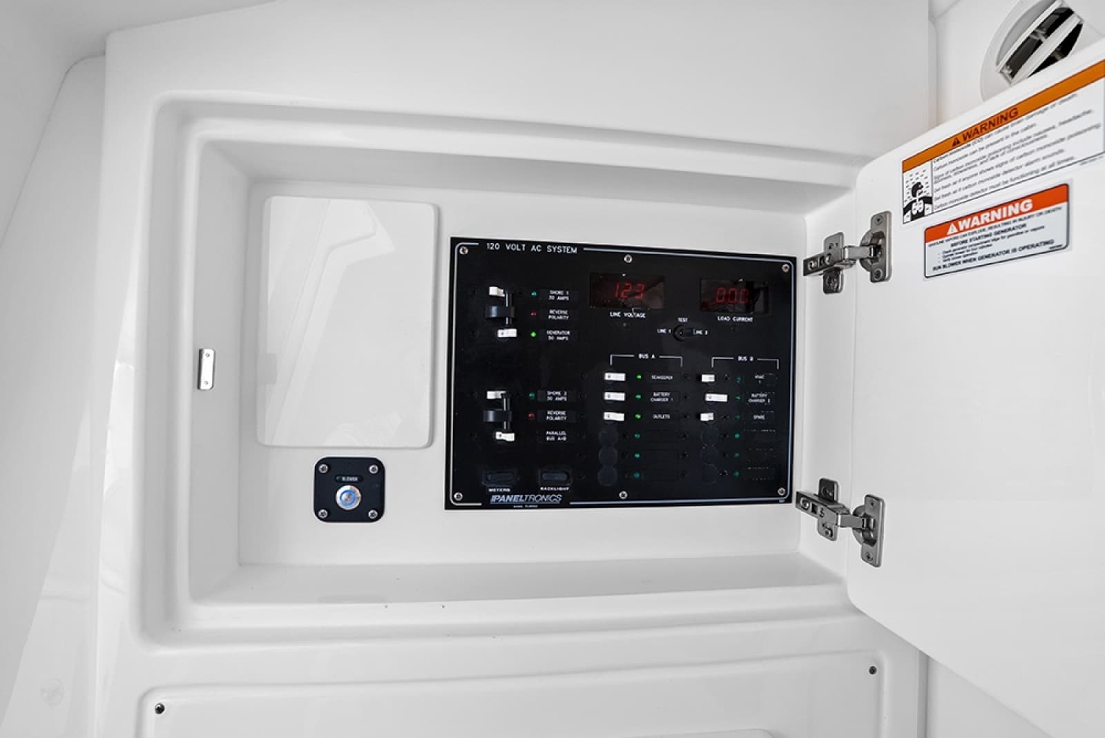 2022 Intrepid 427 Nomad FE - Photo 69