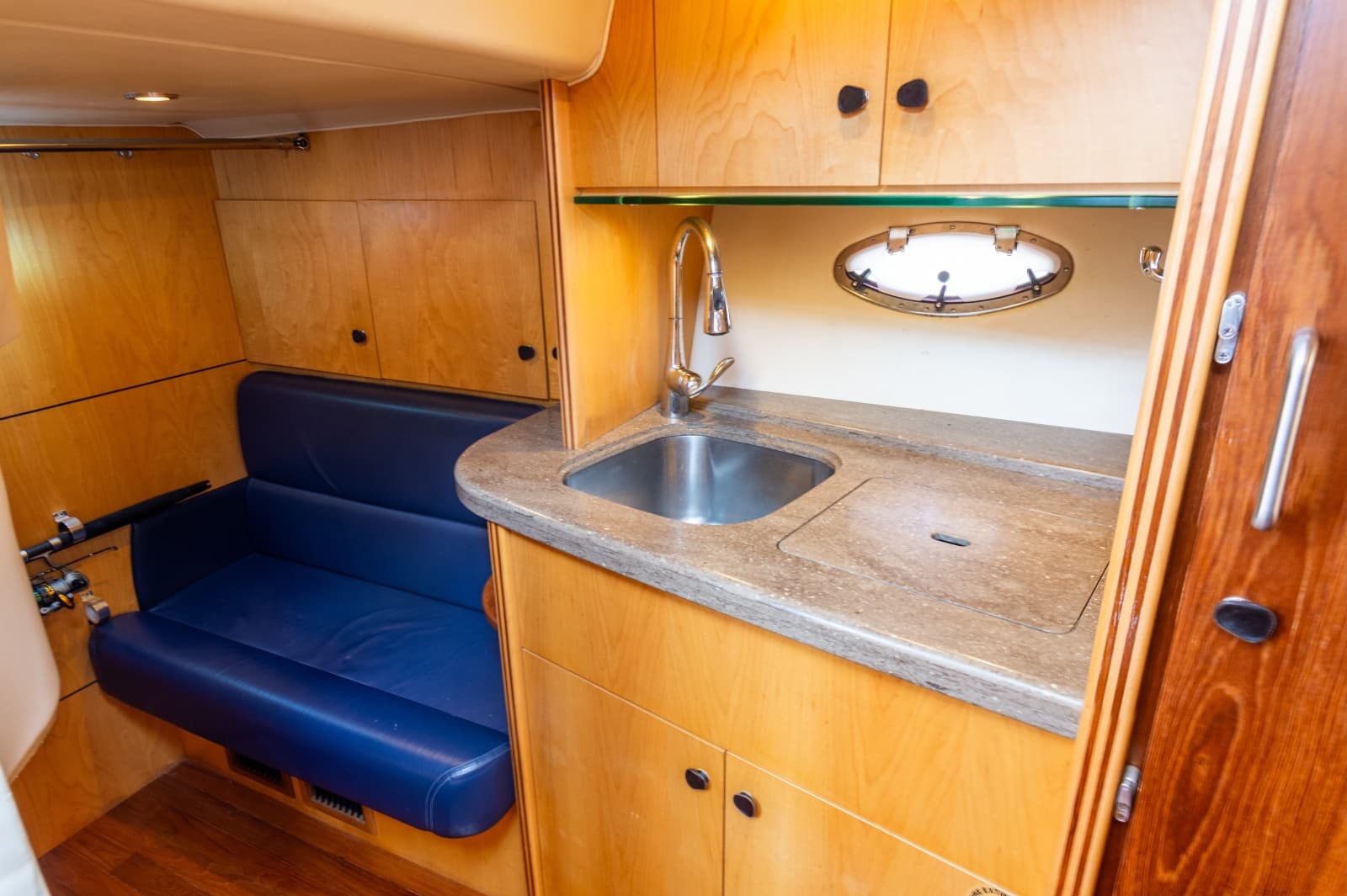 2013 Tiara Yachts 3600 Coronet - Photo 15