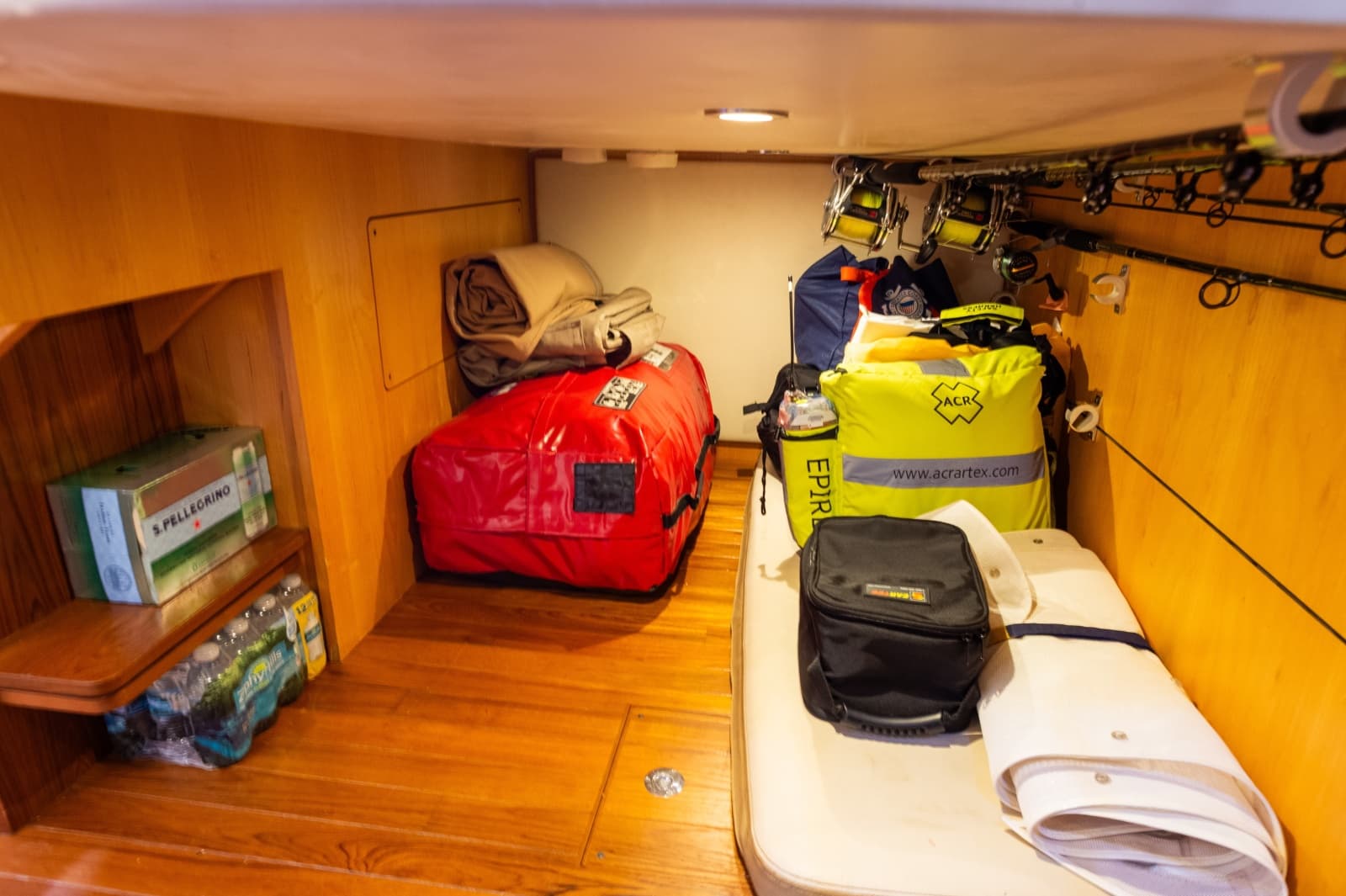 2013 Tiara Yachts 3600 Coronet - Photo 21