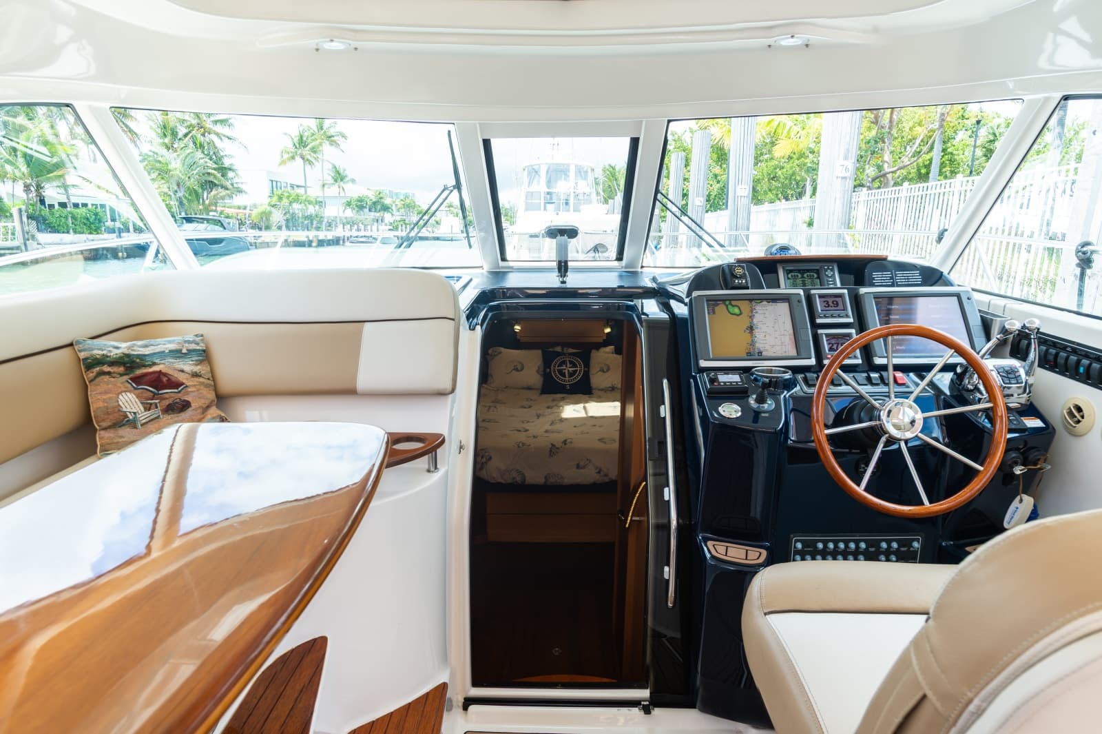2013 Tiara Yachts 3600 Coronet - Photo 13