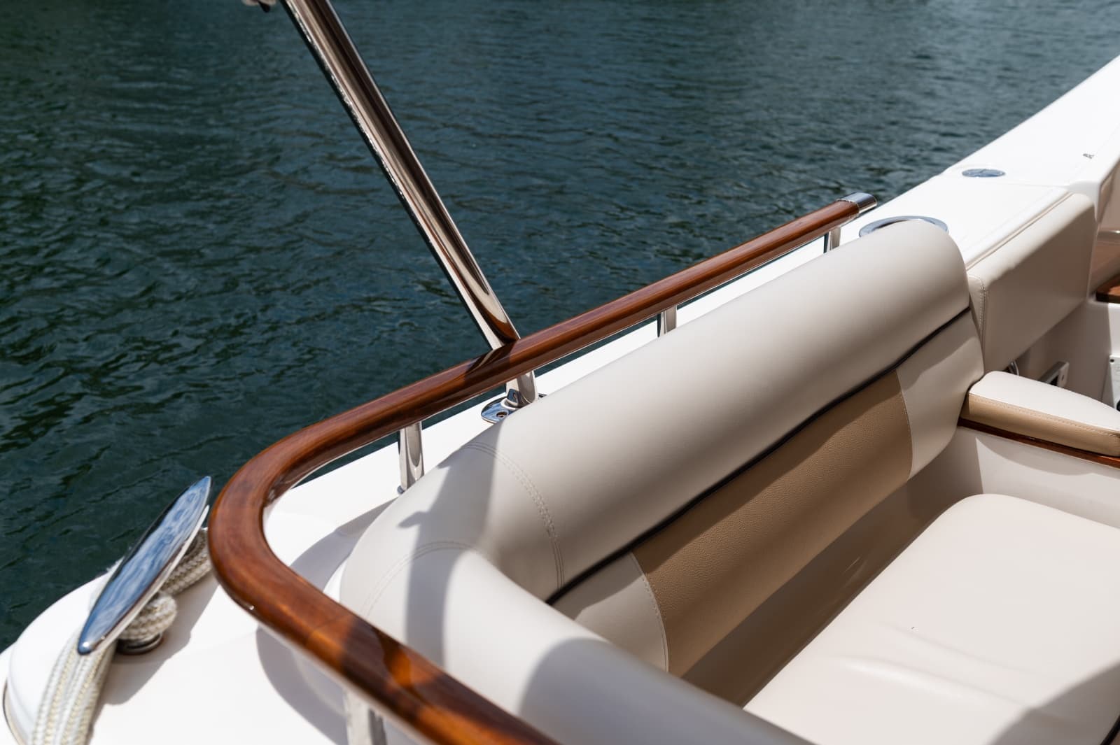 2013 Tiara Yachts 3600 Coronet - Photo 26