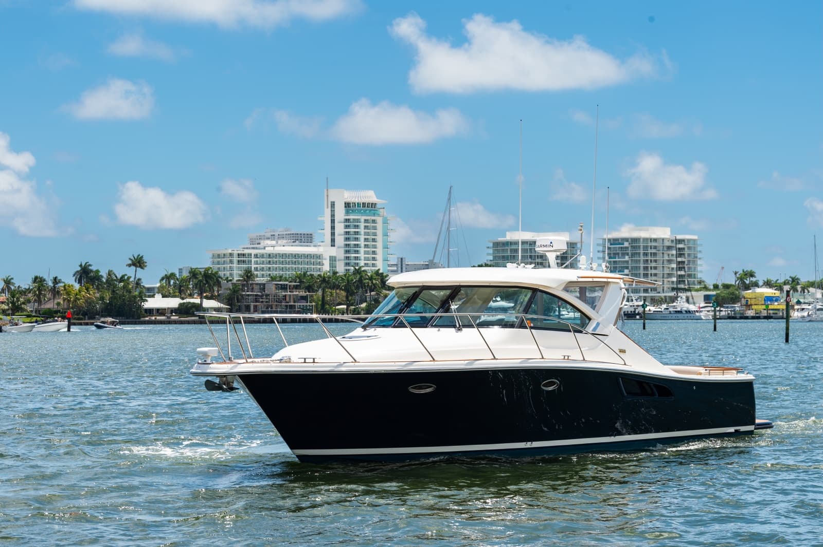 2013 Tiara Yachts 3600 Coronet - Photo 2