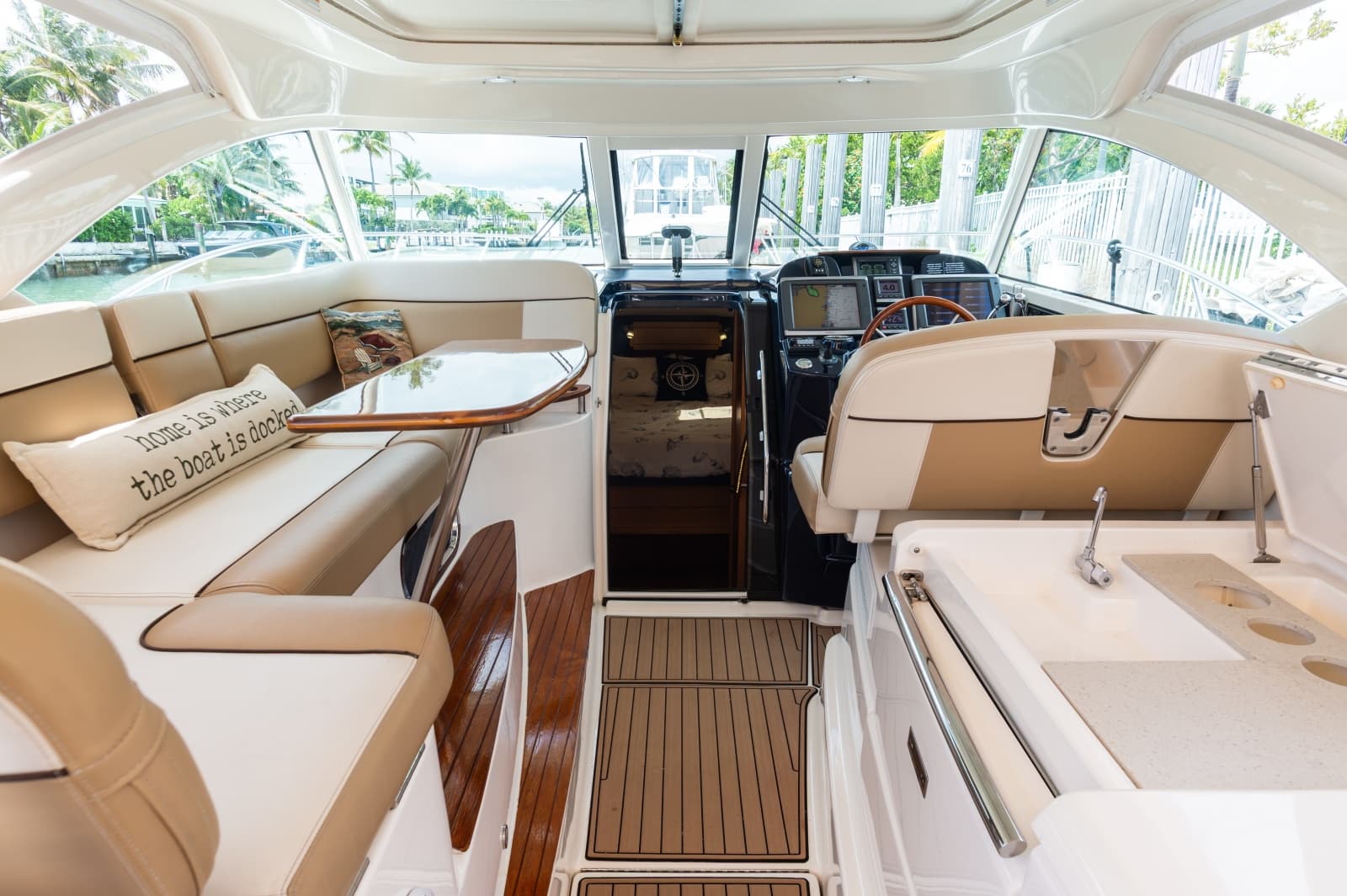 2013 Tiara Yachts 3600 Coronet - Photo 12