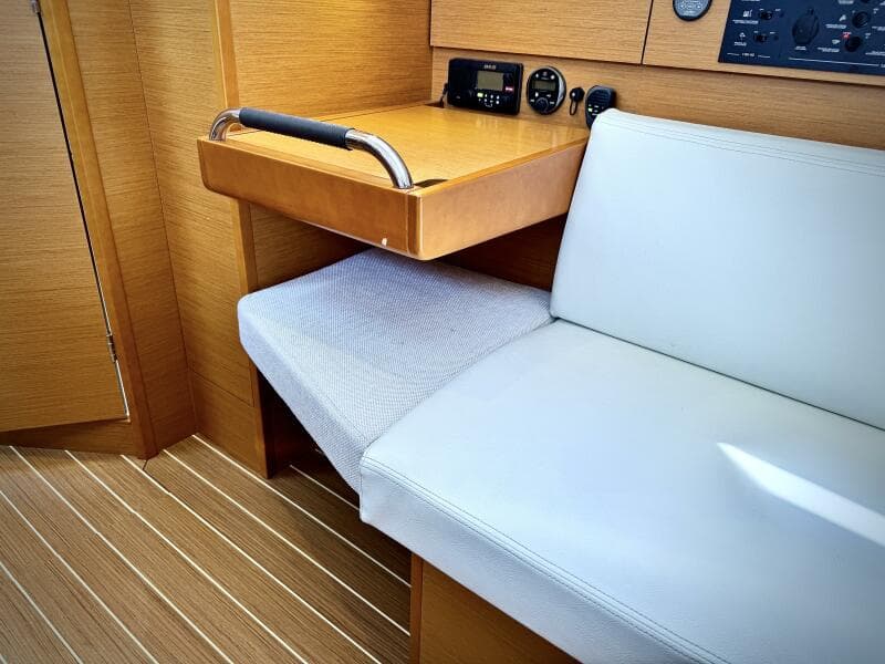 2015 Jeanneau 379 - Photo 48
