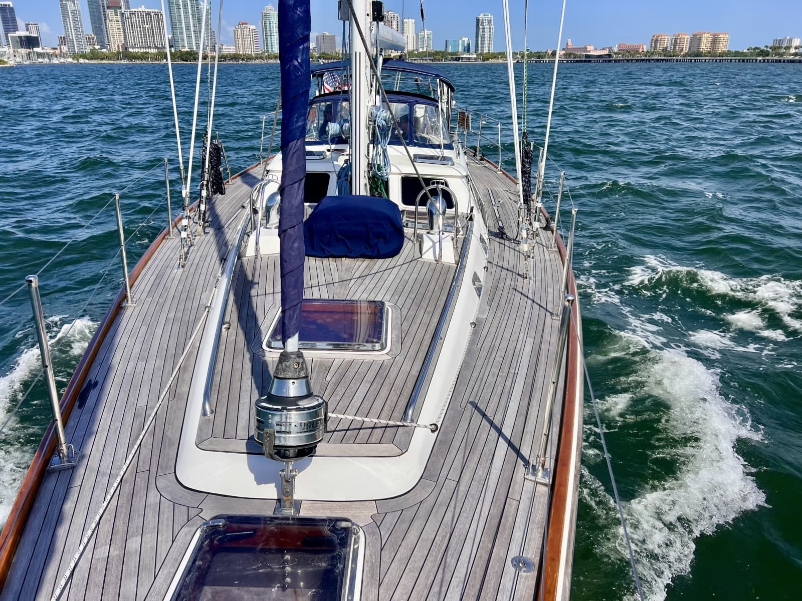 2001 Hylas 54 RS - Photo 9