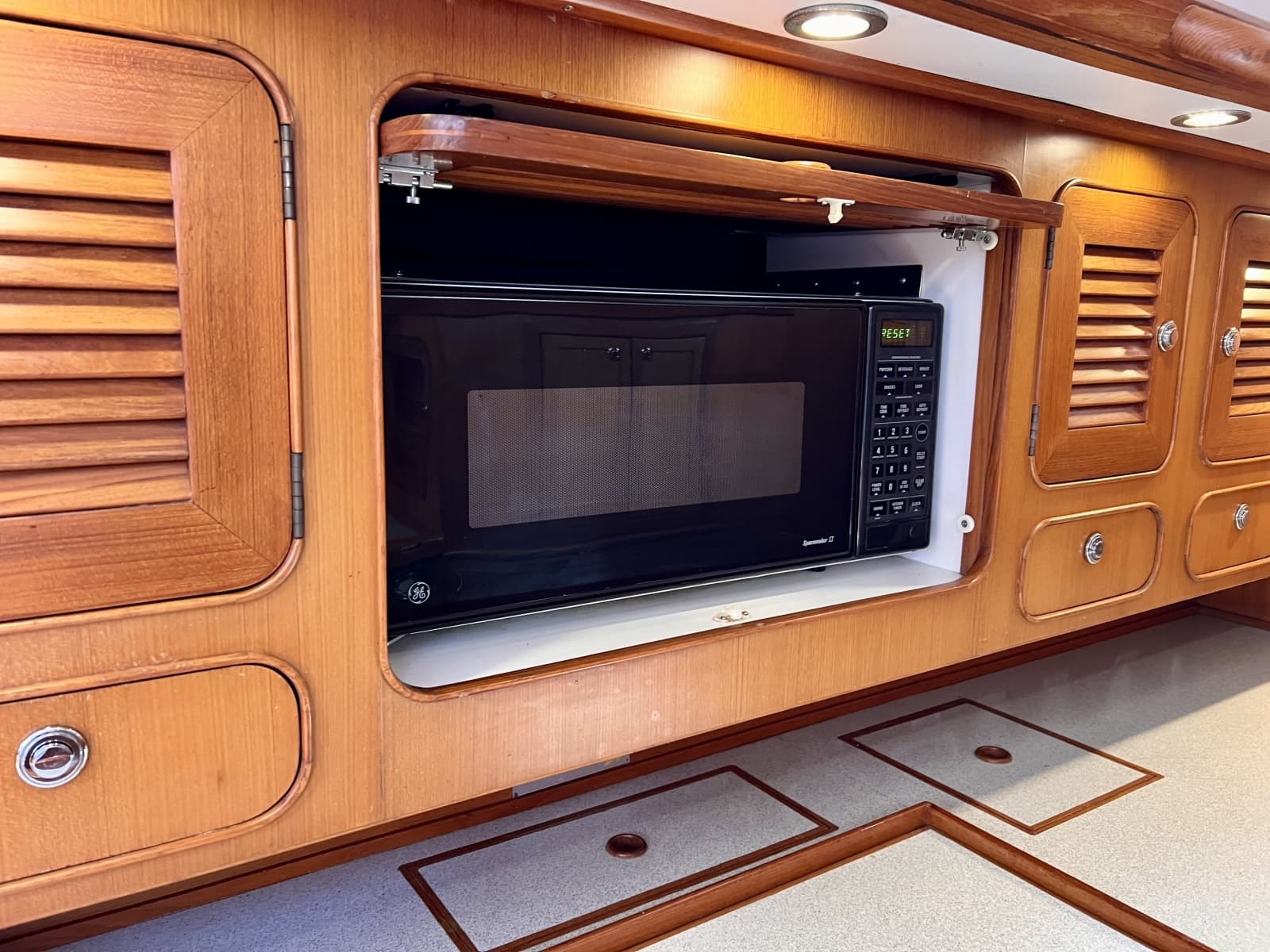 2001 Hylas 54 RS - Photo 22