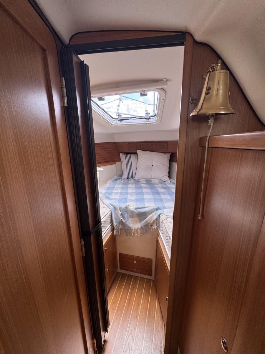 2015 Catalina 315 - Photo 20
