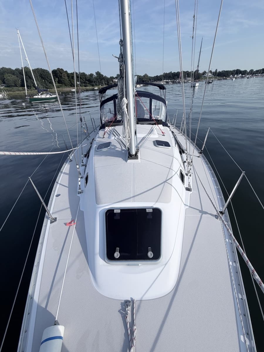 2015 Catalina 315 - Photo 15