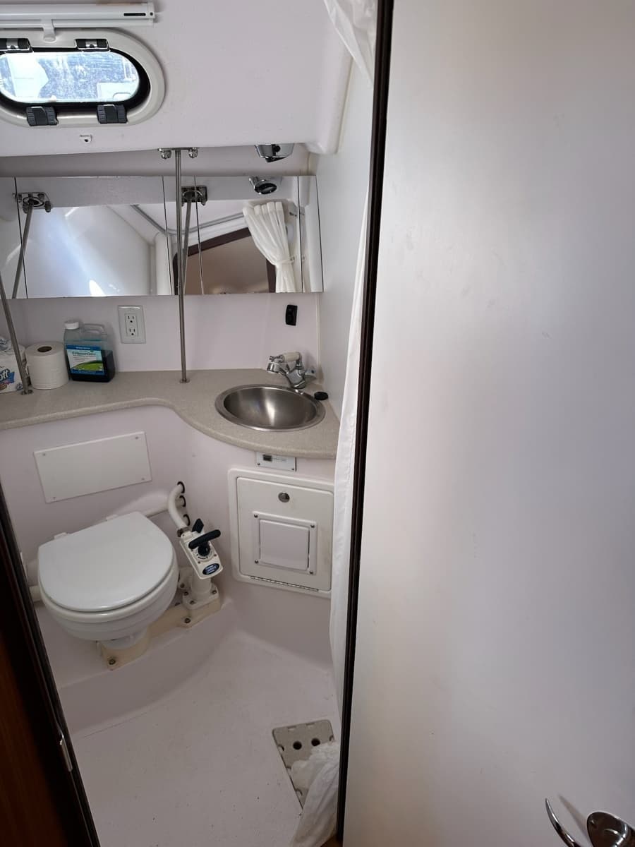 2015 Catalina 315 - Photo 23