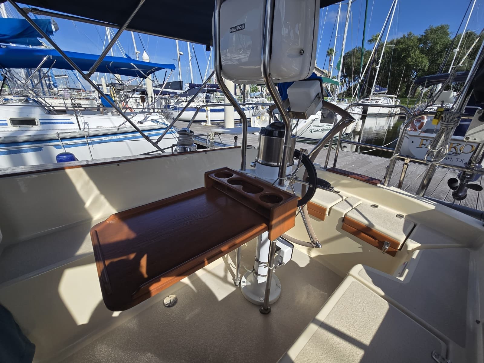1994 Caliber 35 - Photo 28