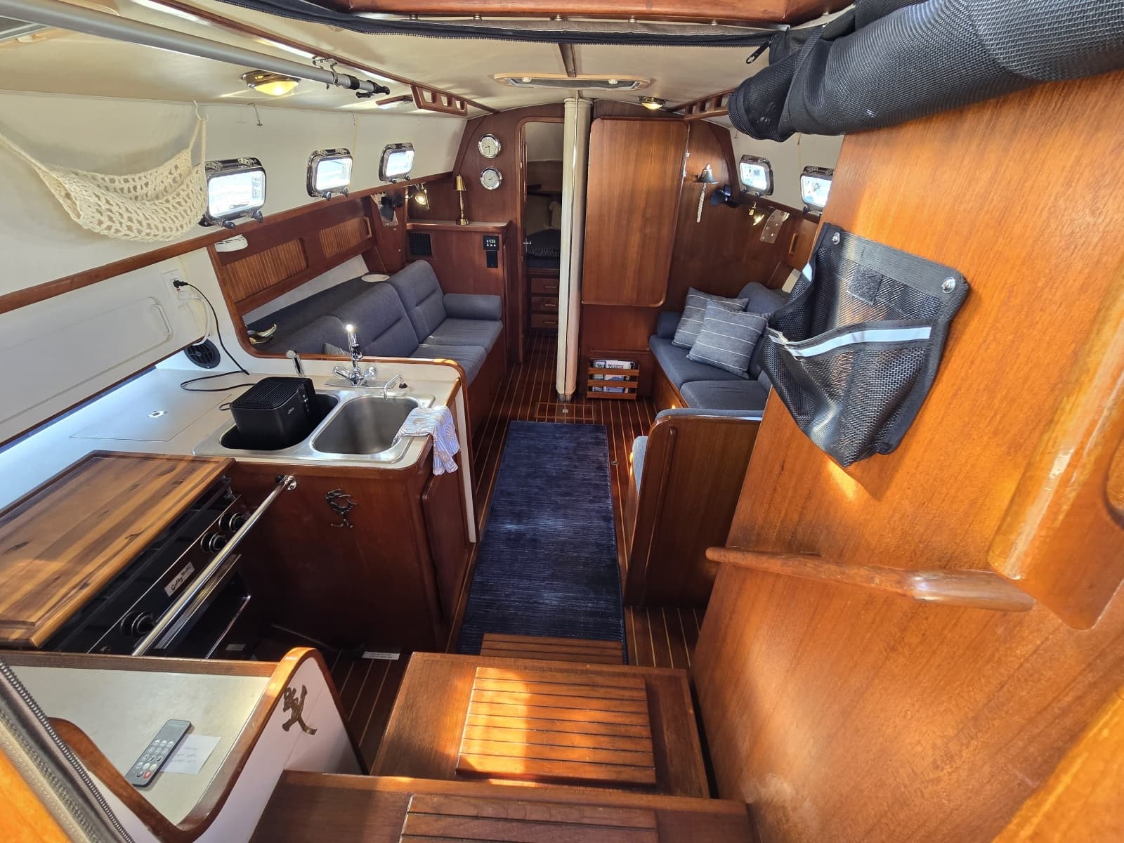 1994 Caliber 35 - Photo 29