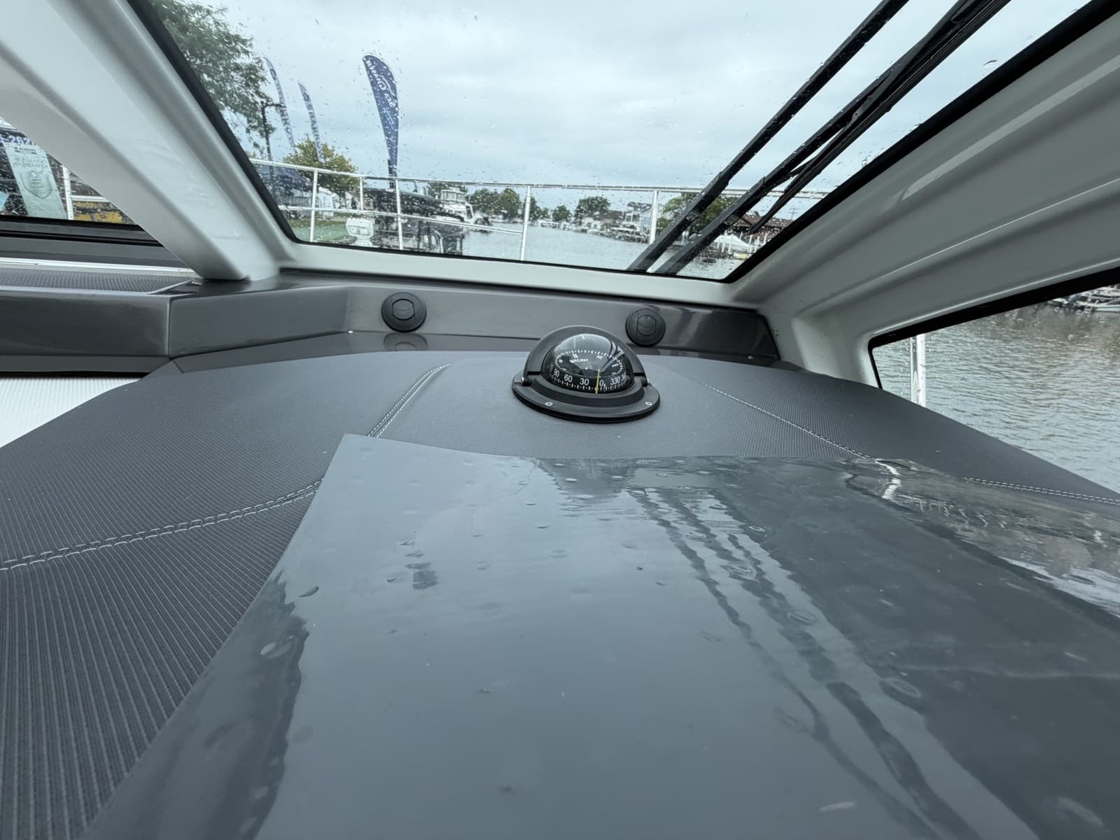 2018 Monterey 360 Sport-Coupe - Photo 21
