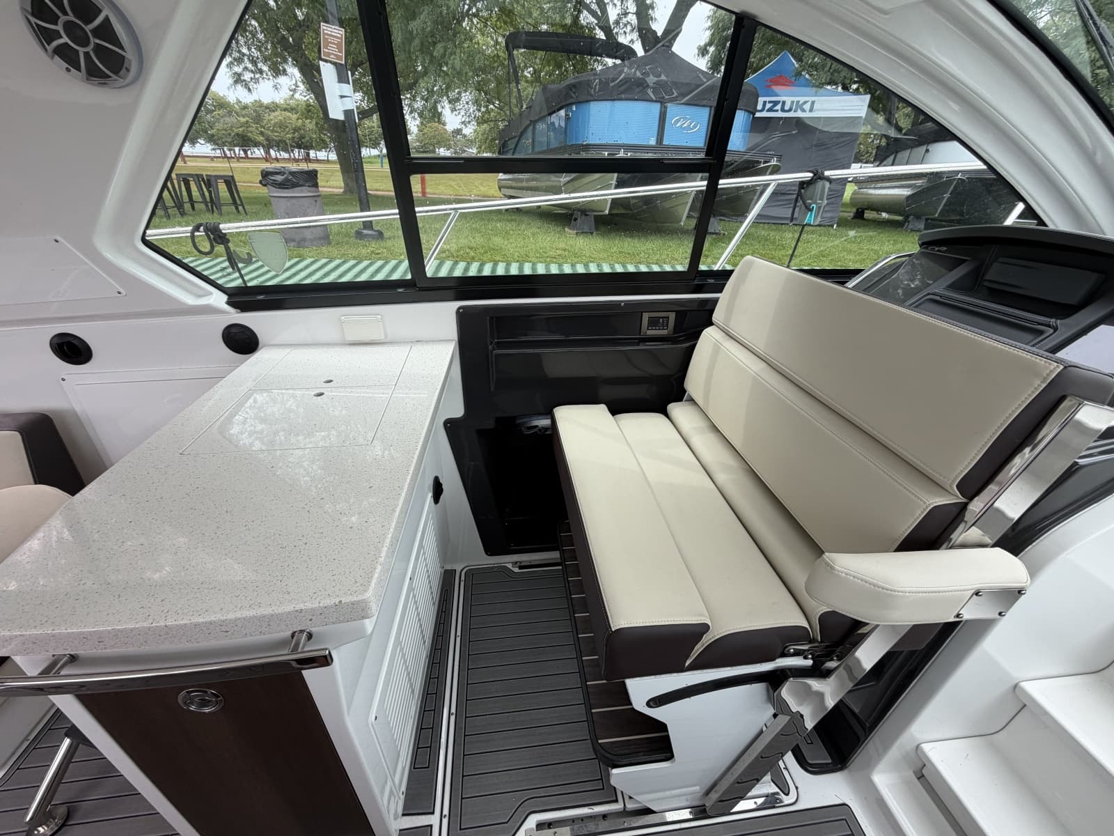 2018 Monterey 360 Sport-Coupe - Photo 4