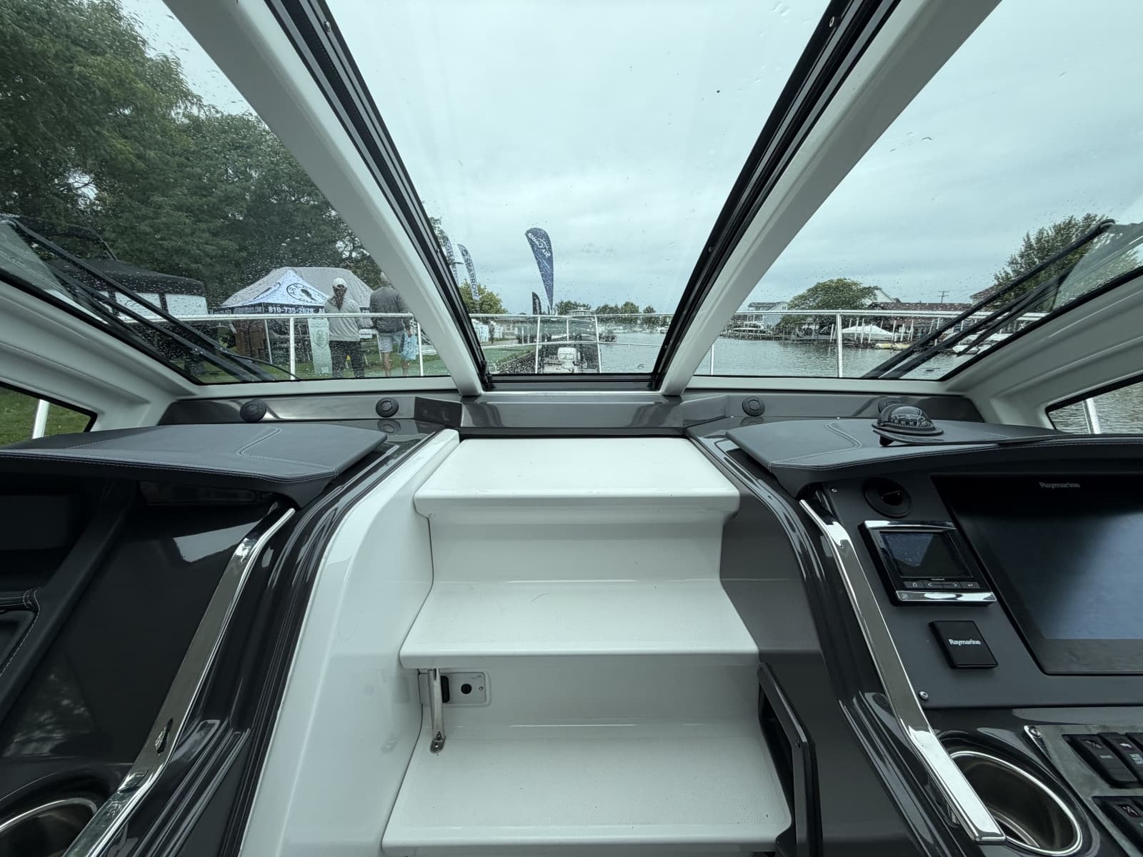 2018 Monterey 360 Sport-Coupe - Photo 22