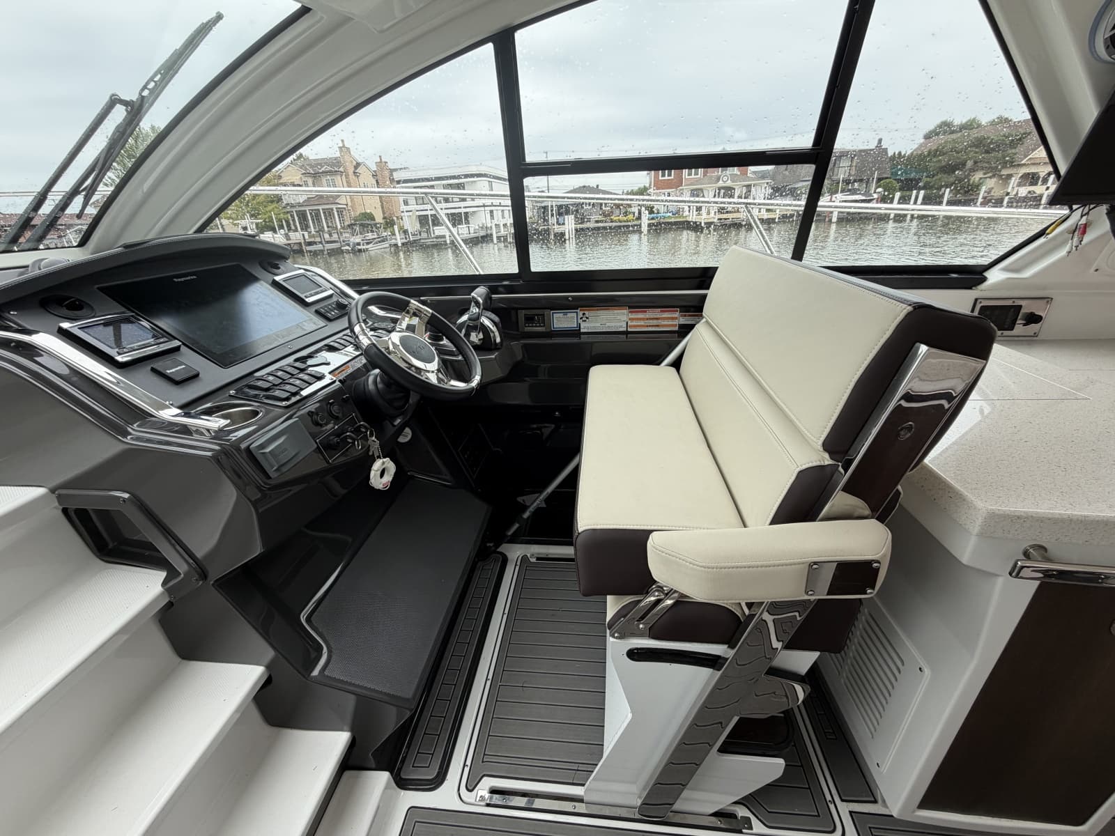 2018 Monterey 360 Sport-Coupe - Photo 5