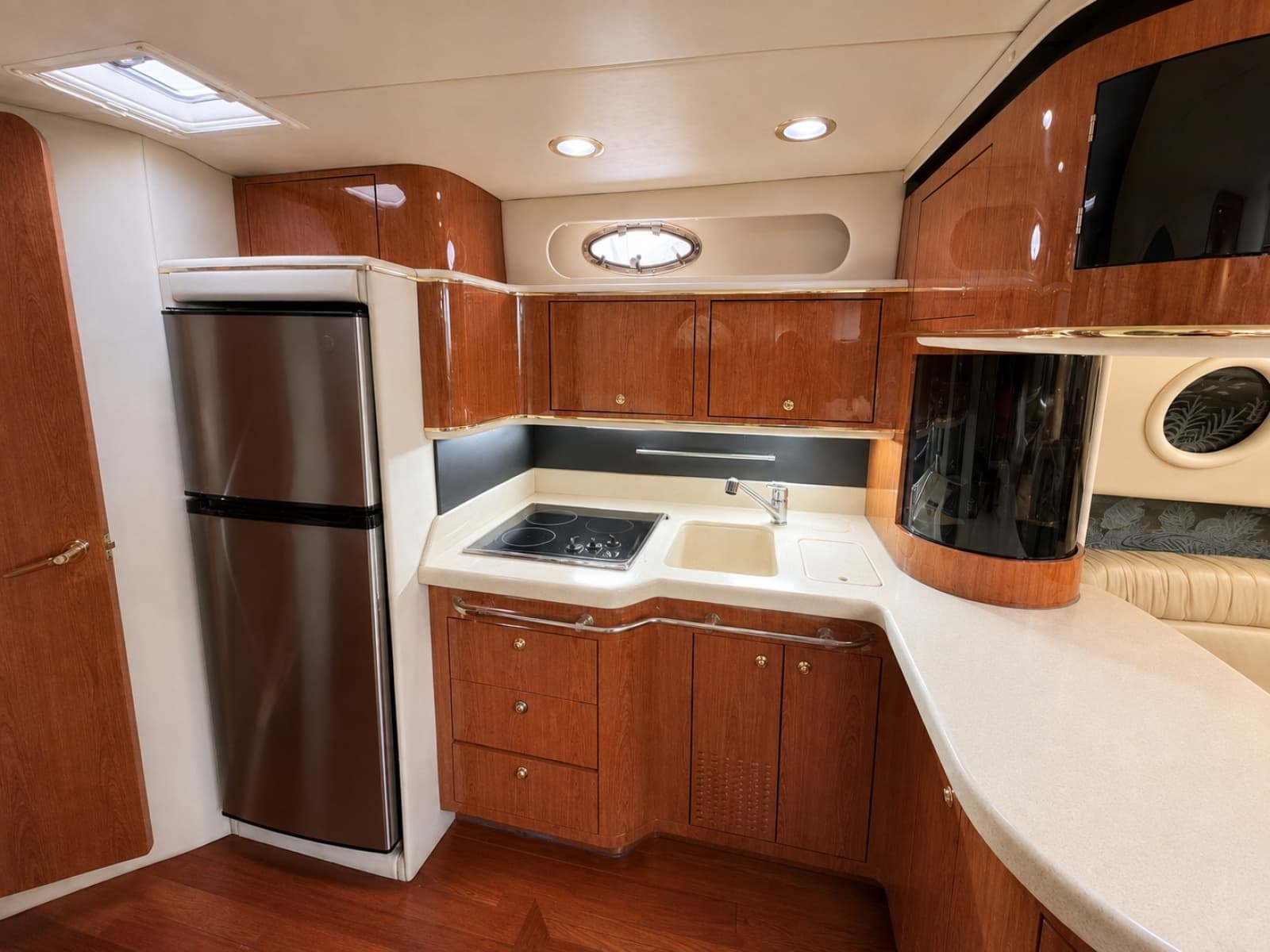 1999 Sea Ray 500 Sundancer - Photo 24