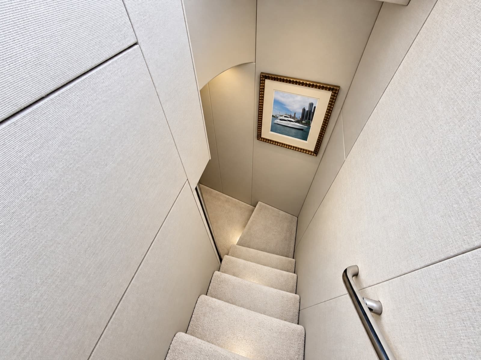 2002 Lazzara Yachts 80 Skylounge - Photo 92