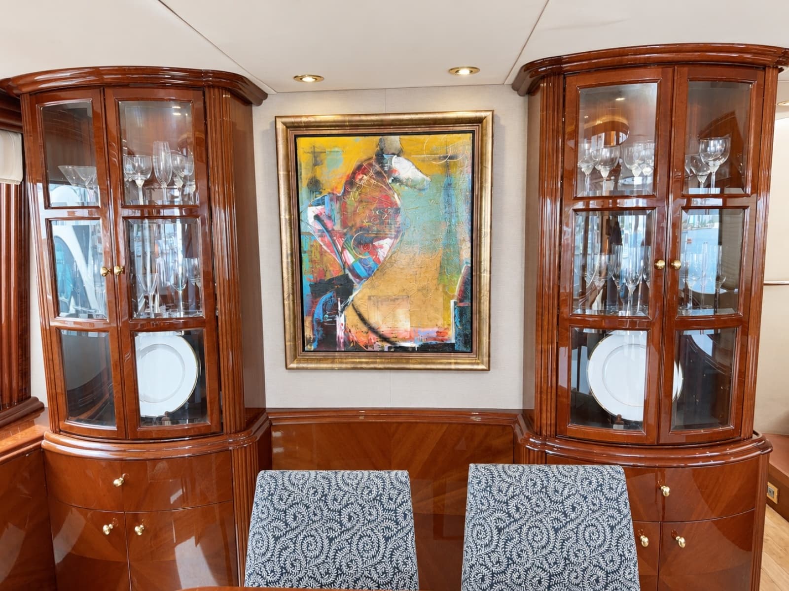2002 Lazzara Yachts 80 Skylounge - Photo 38