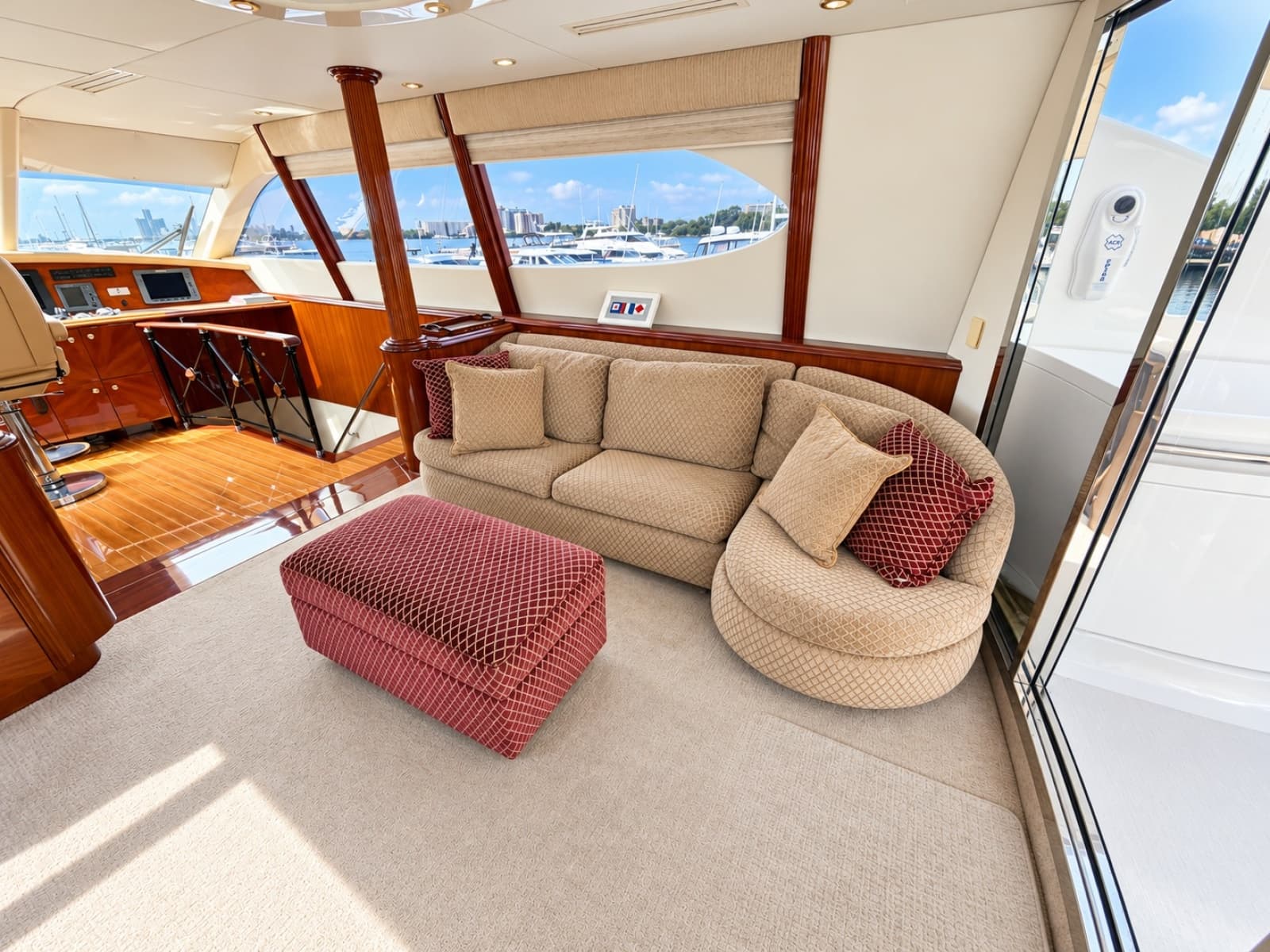 2002 Lazzara Yachts 80 Skylounge - Photo 53