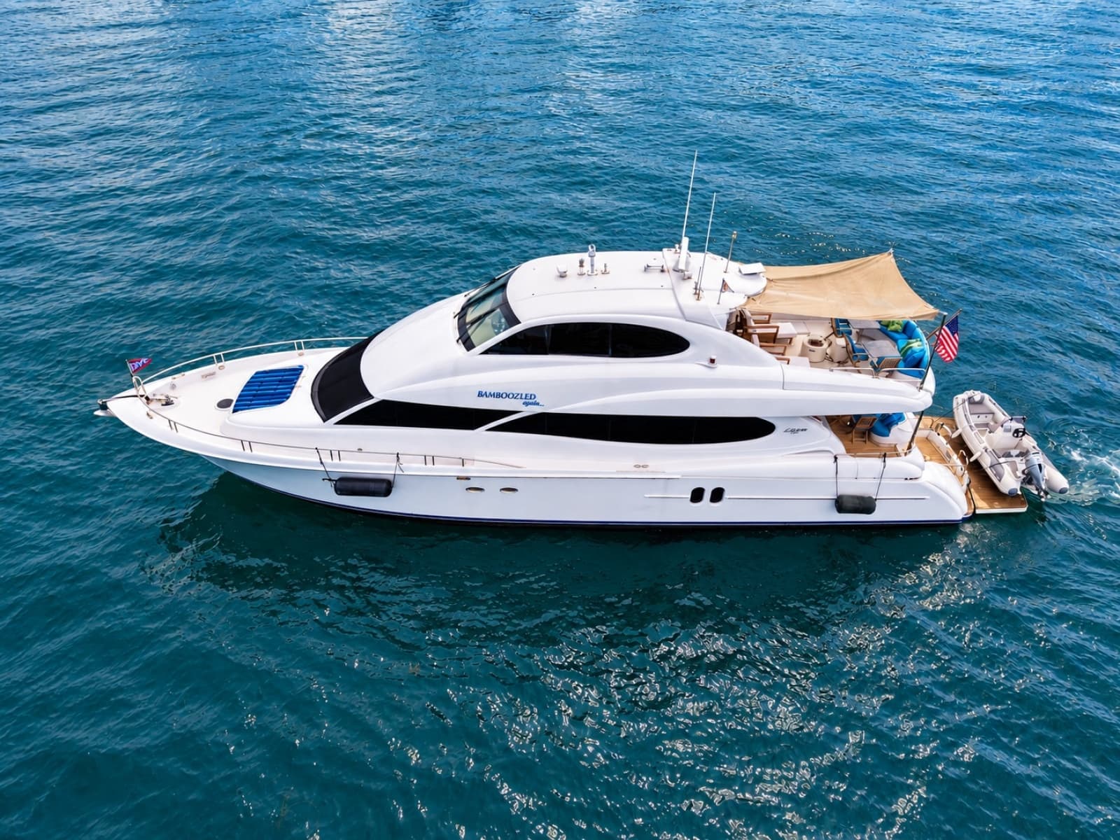 2002 Lazzara Yachts 80 Skylounge - Photo 6