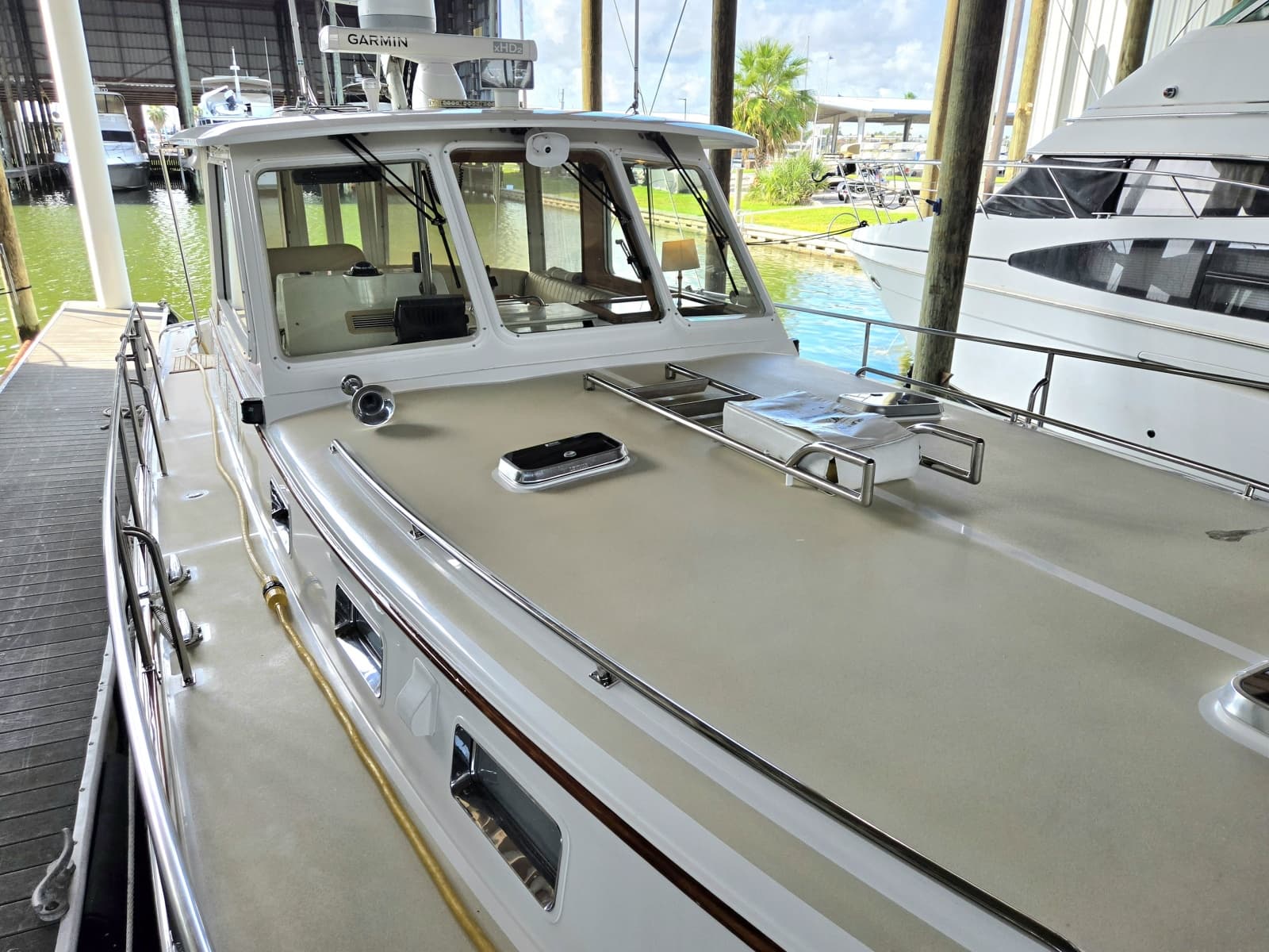 2001 Grand Banks Eastbay 43 HX SX - Photo 3