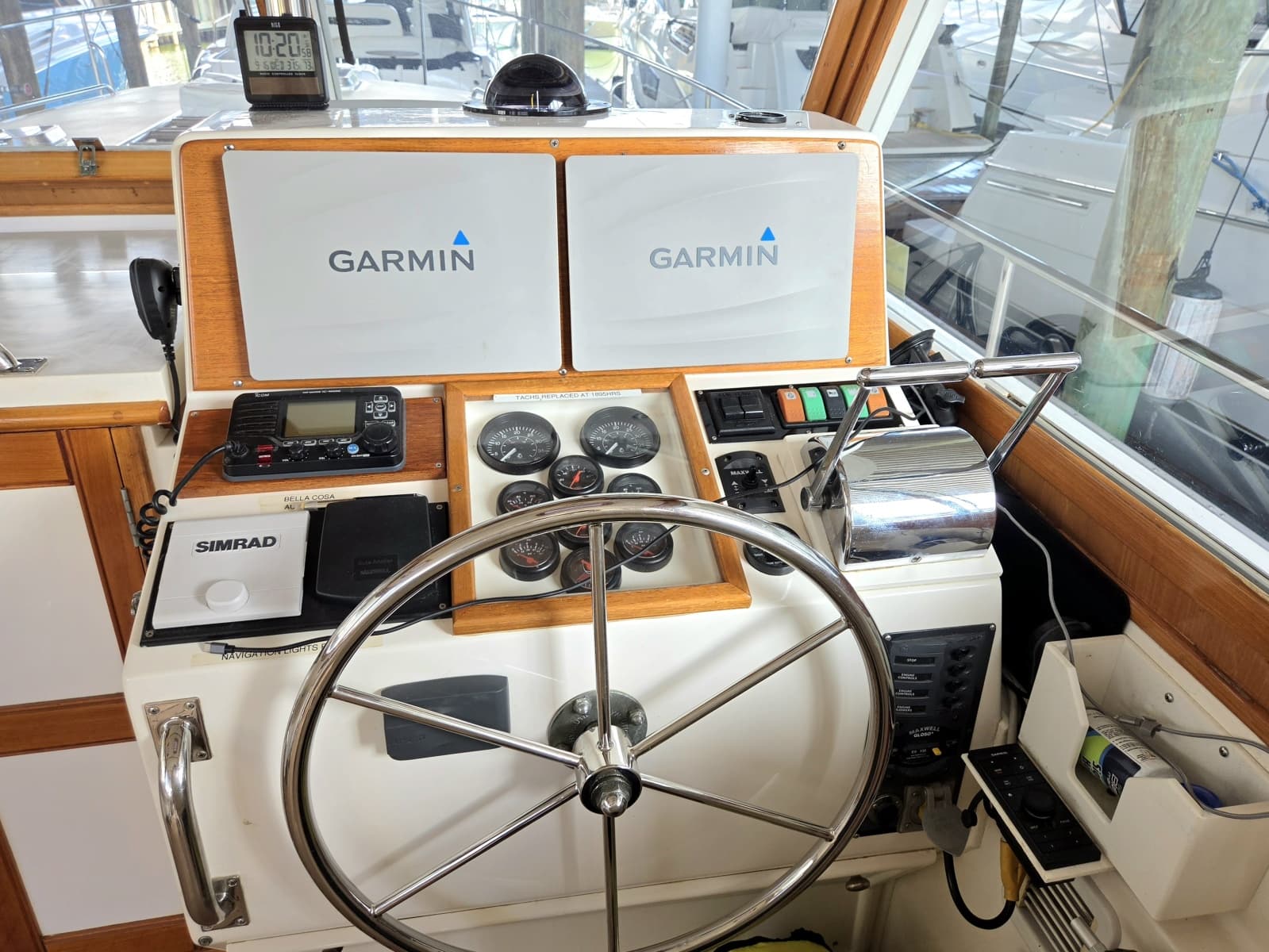2001 Grand Banks Eastbay 43 HX SX - Photo 12