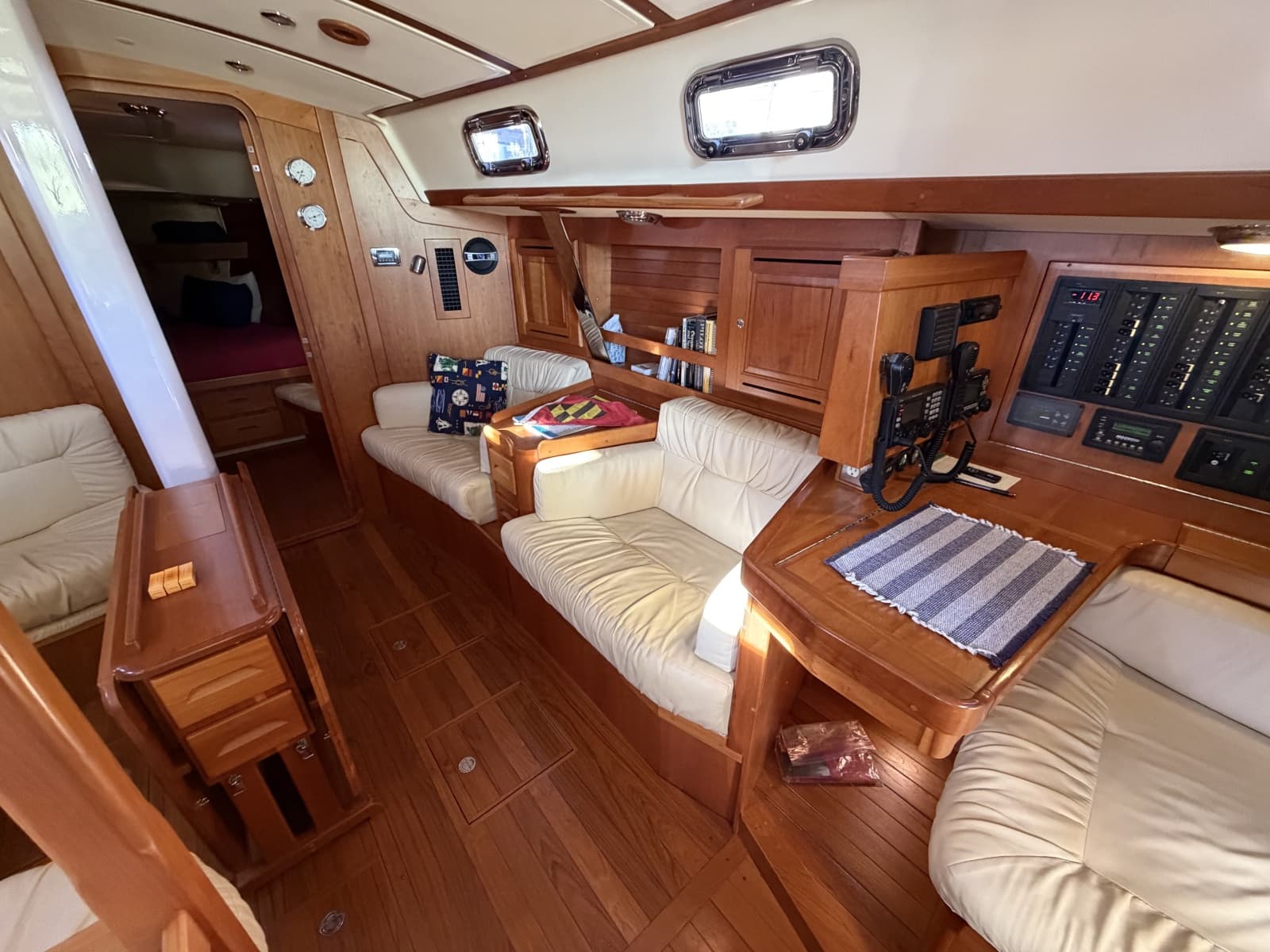 2011 Tartan 4300 - Photo 12