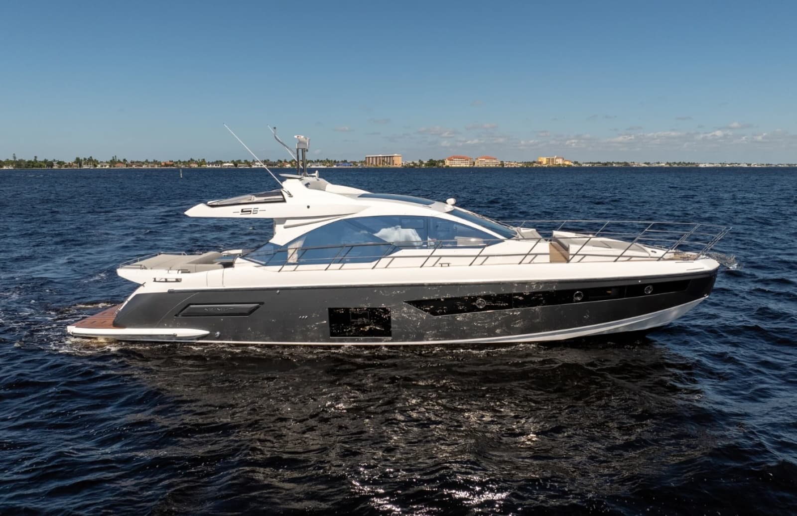 2025 Azimut S6 - Photo 1