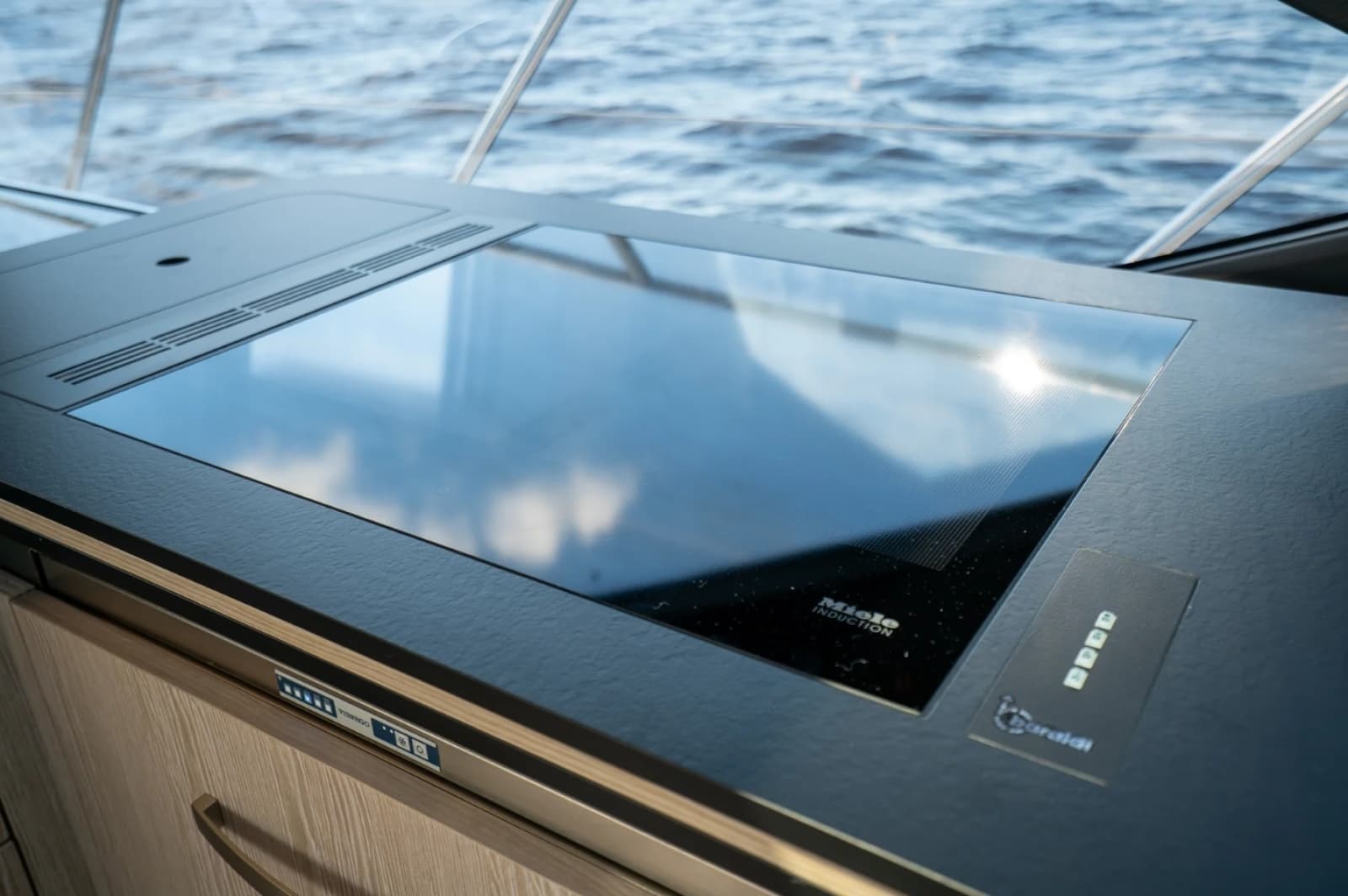 2025 Azimut S6 - Photo 38