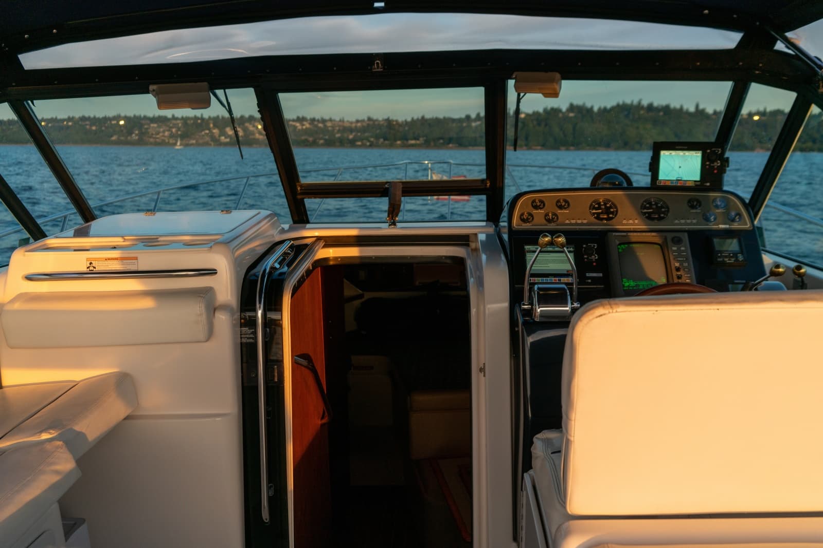 2001 Tiara Yachts 3100 Open - Photo 17