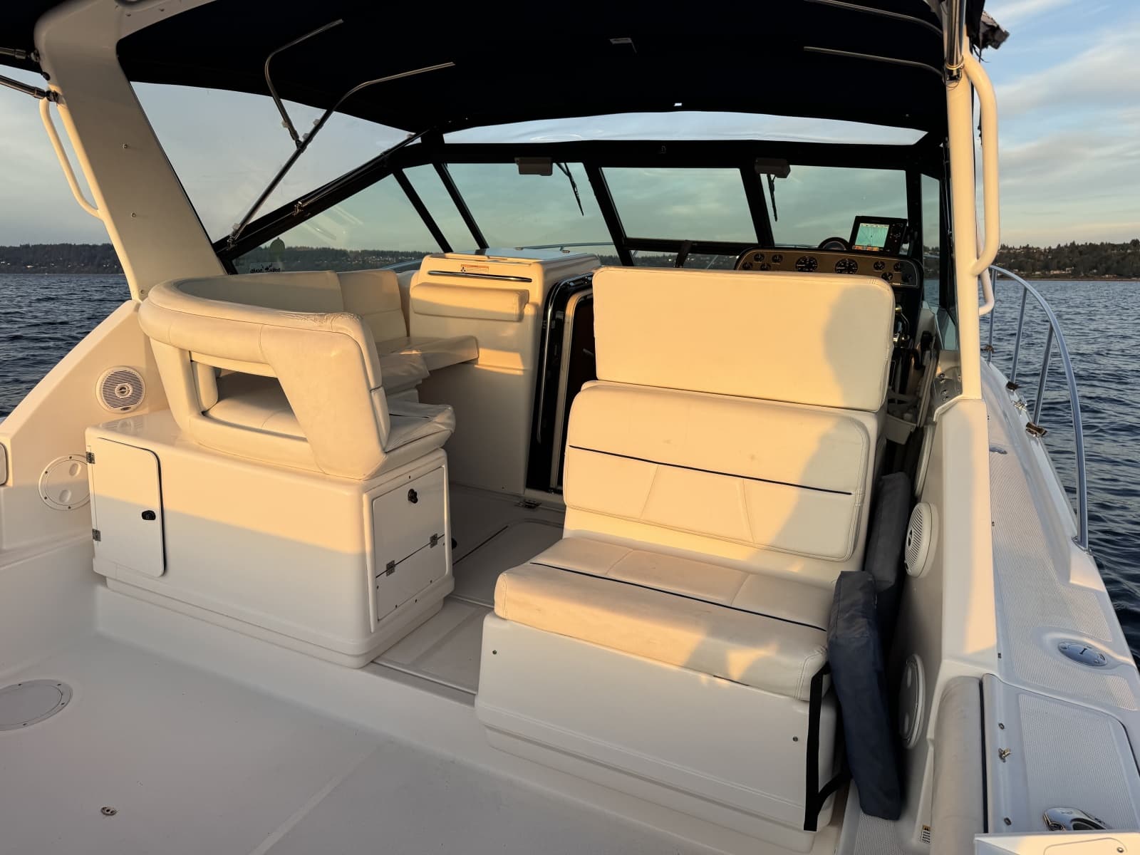 2001 Tiara Yachts 3100 Open - Photo 9