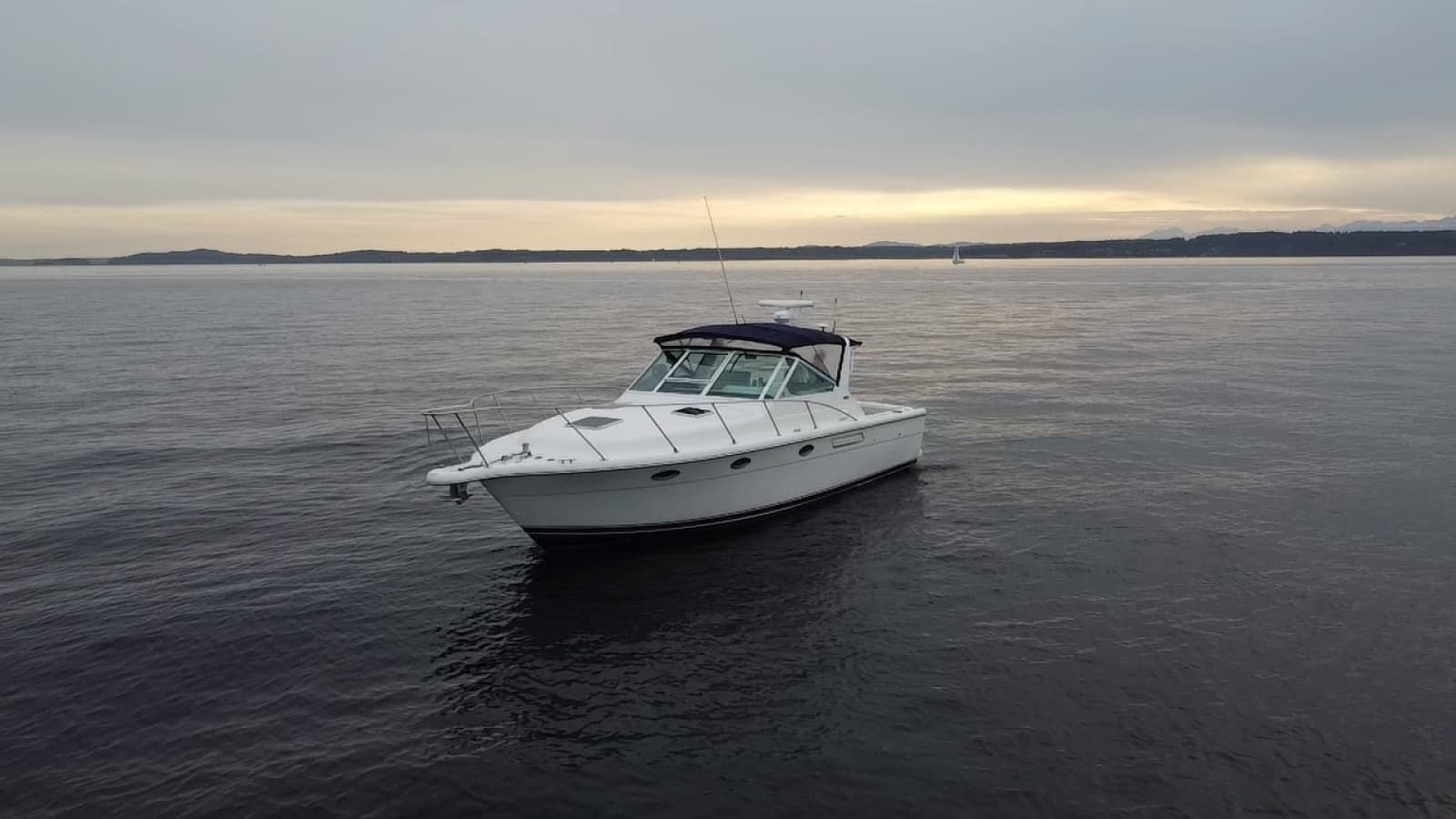 2001 Tiara Yachts 3100 Open - Photo 2