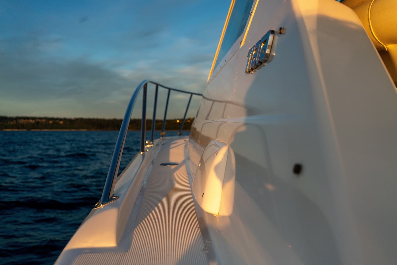 2001 Tiara Yachts 3100 Open - Photo 16