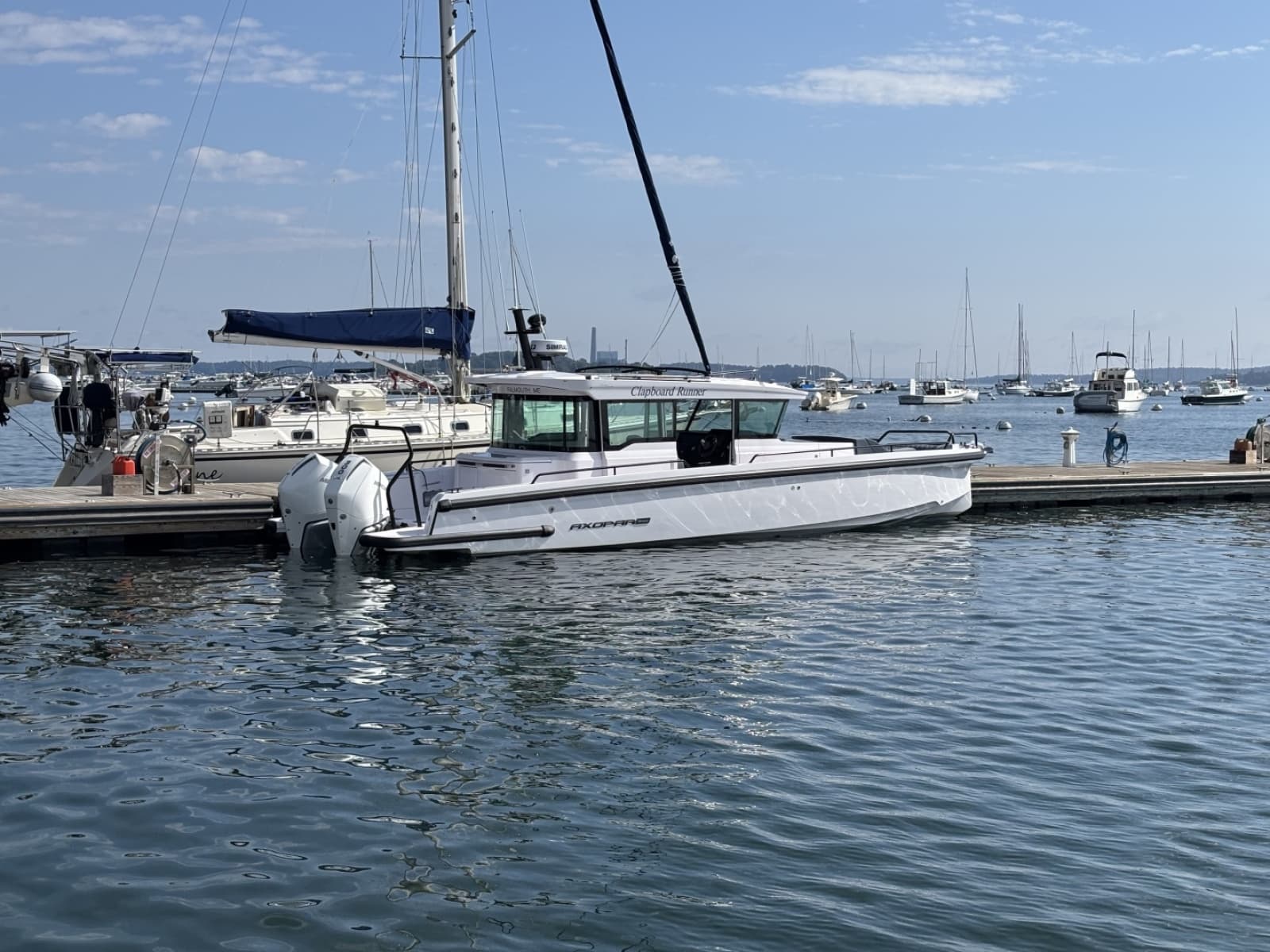 2024 Axopar 37XC Cross Cabin - Photo 2