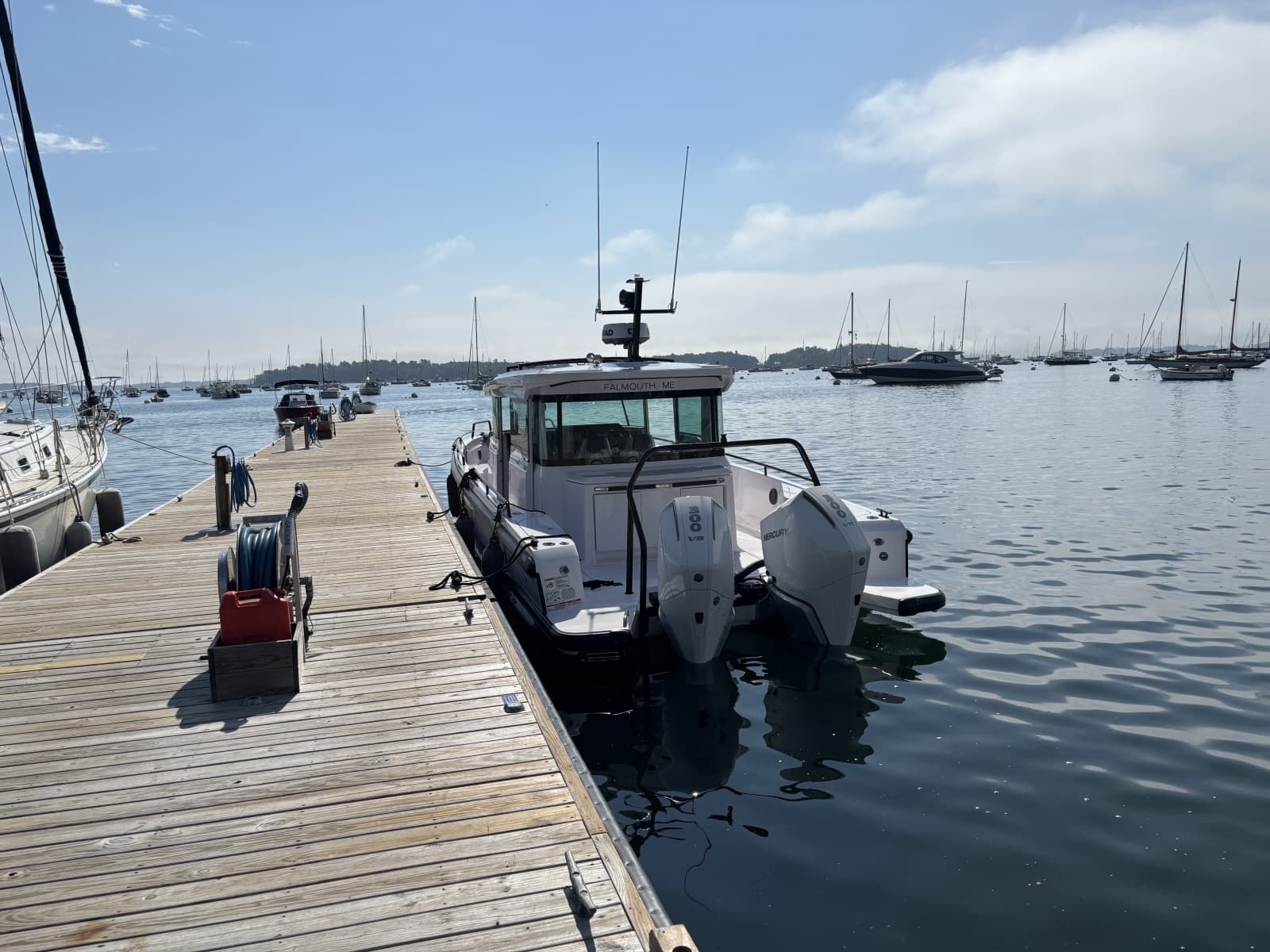 2024 Axopar 37XC Cross Cabin - Photo 5
