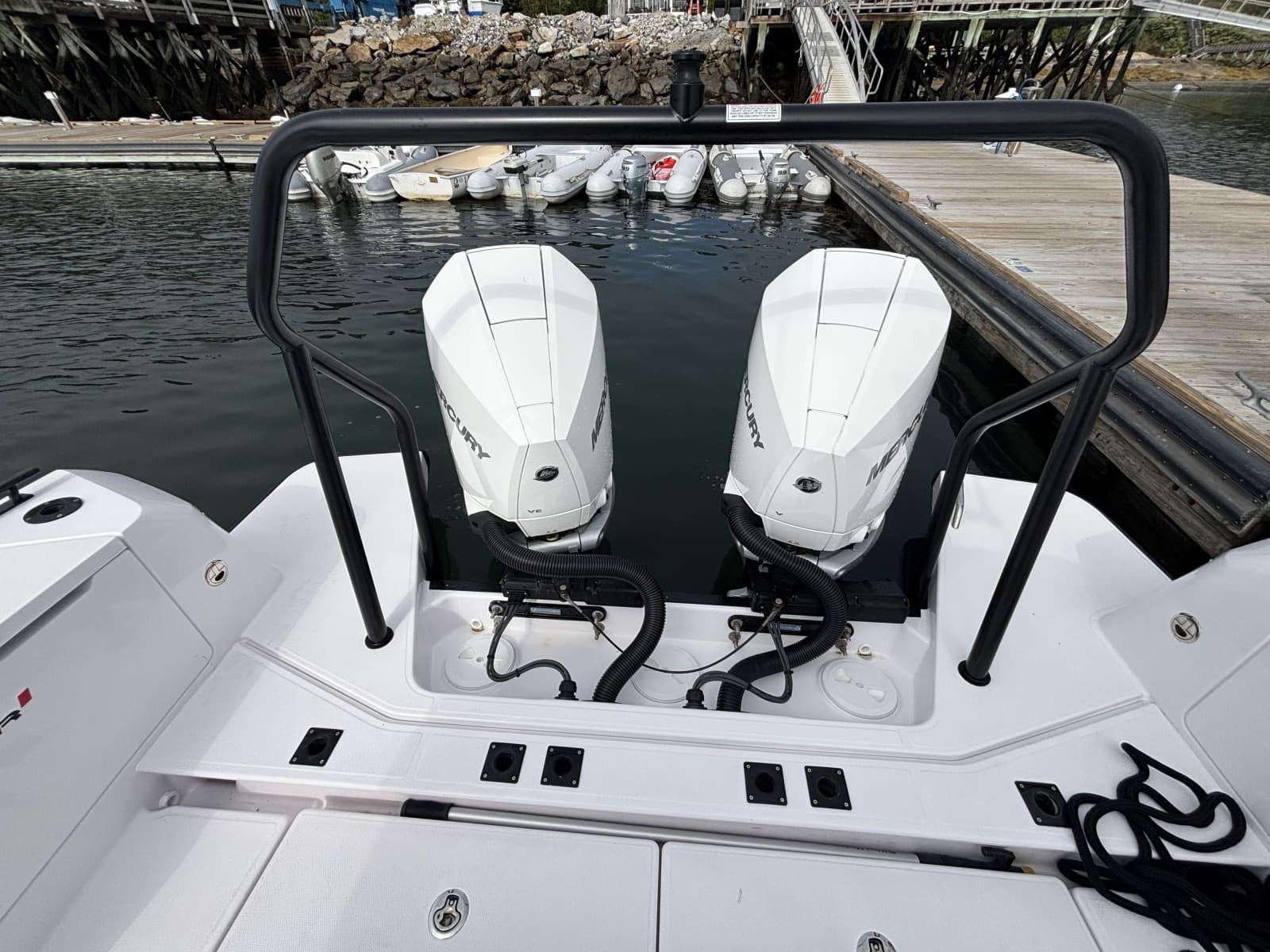 2024 Axopar 37XC Cross Cabin - Photo 33